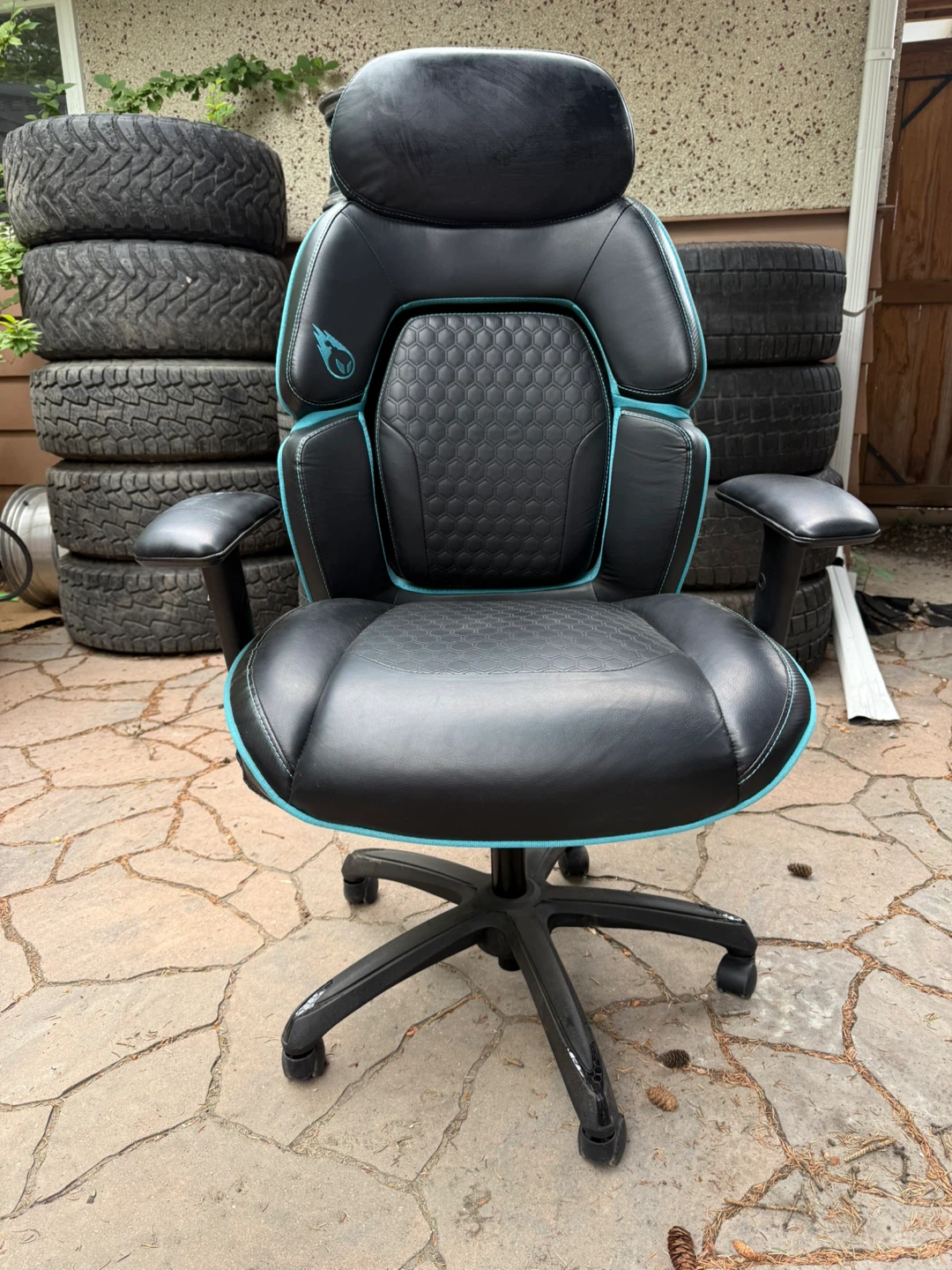 DPS Centurion Gaming Chair with Adjustable Headrest