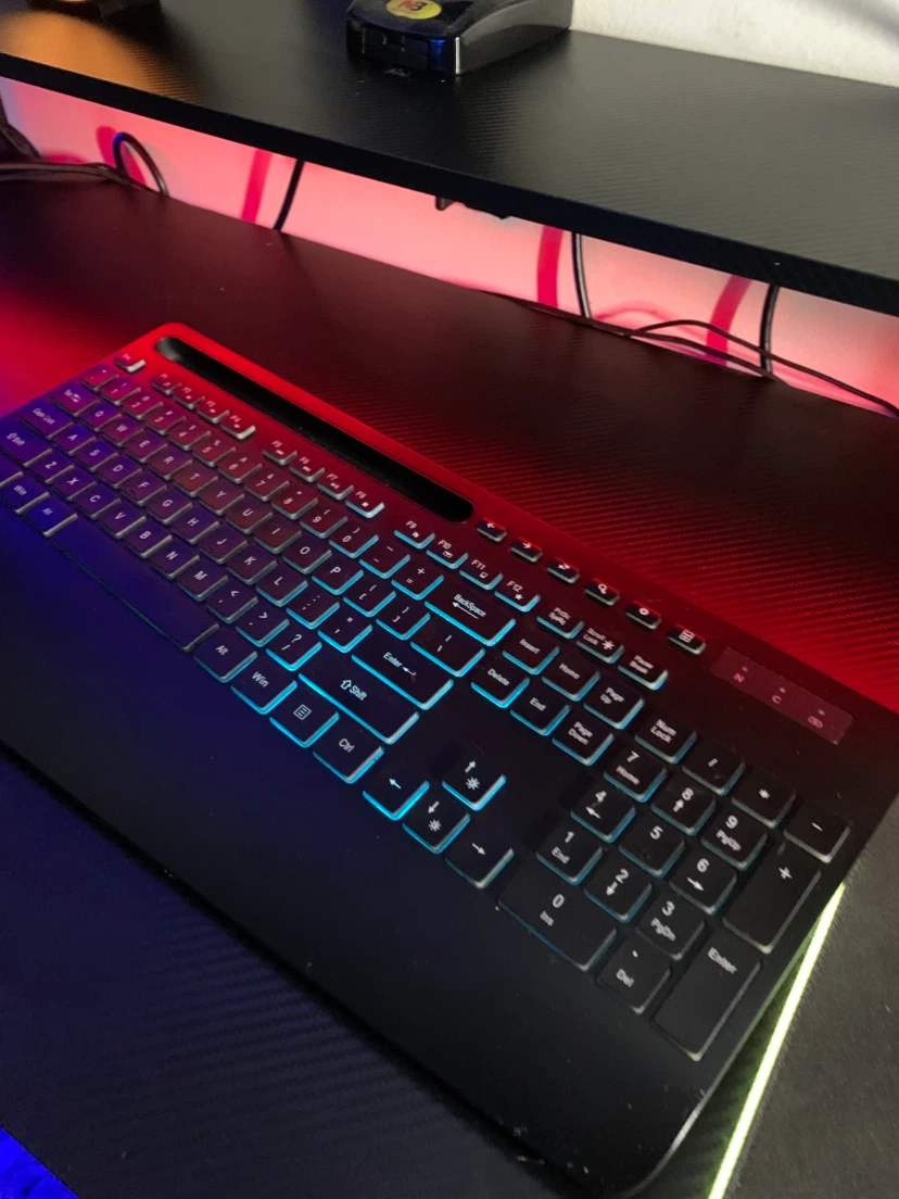 Wireless Backlit Keyboard and Mouse Set