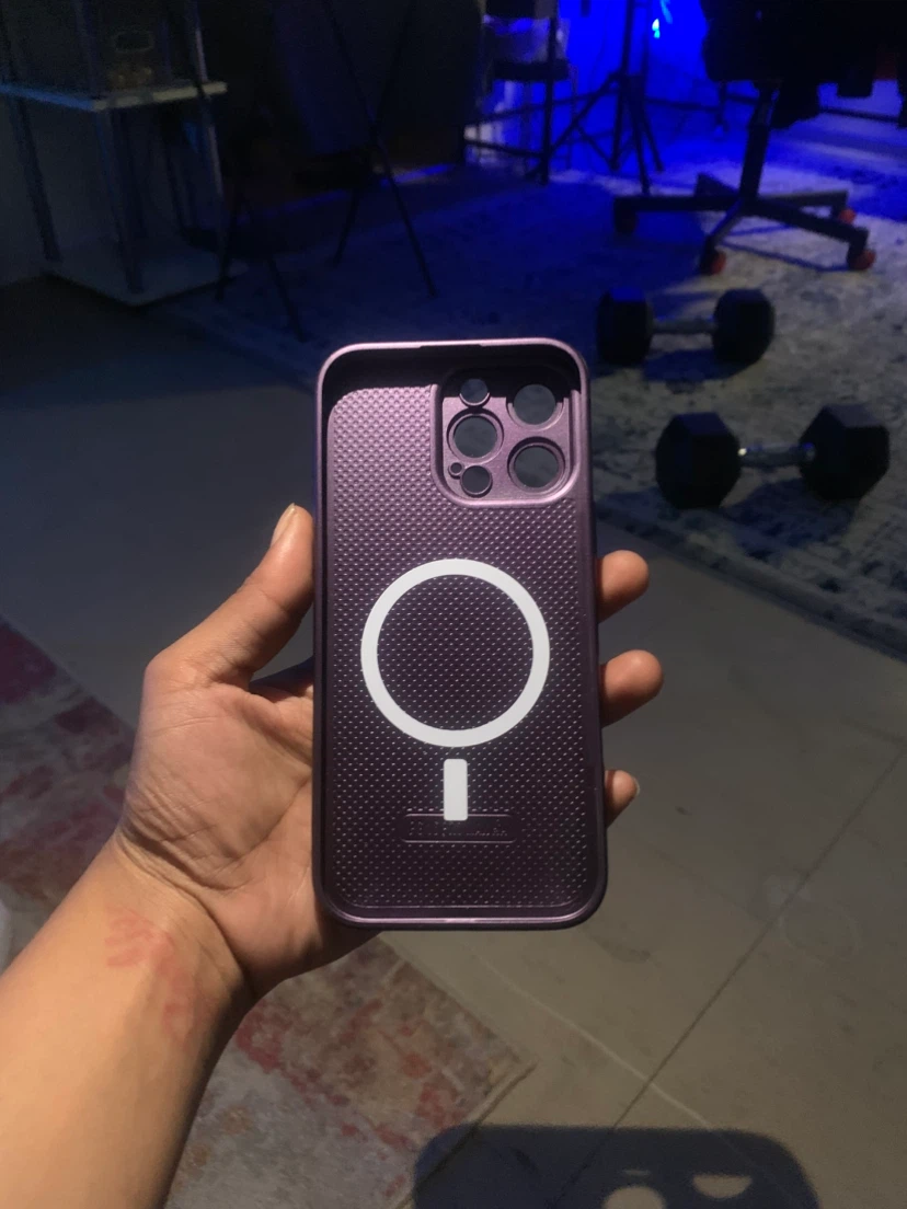 AG-GLASS Silicone Case for iPhone 16 Pro Max - photo 2