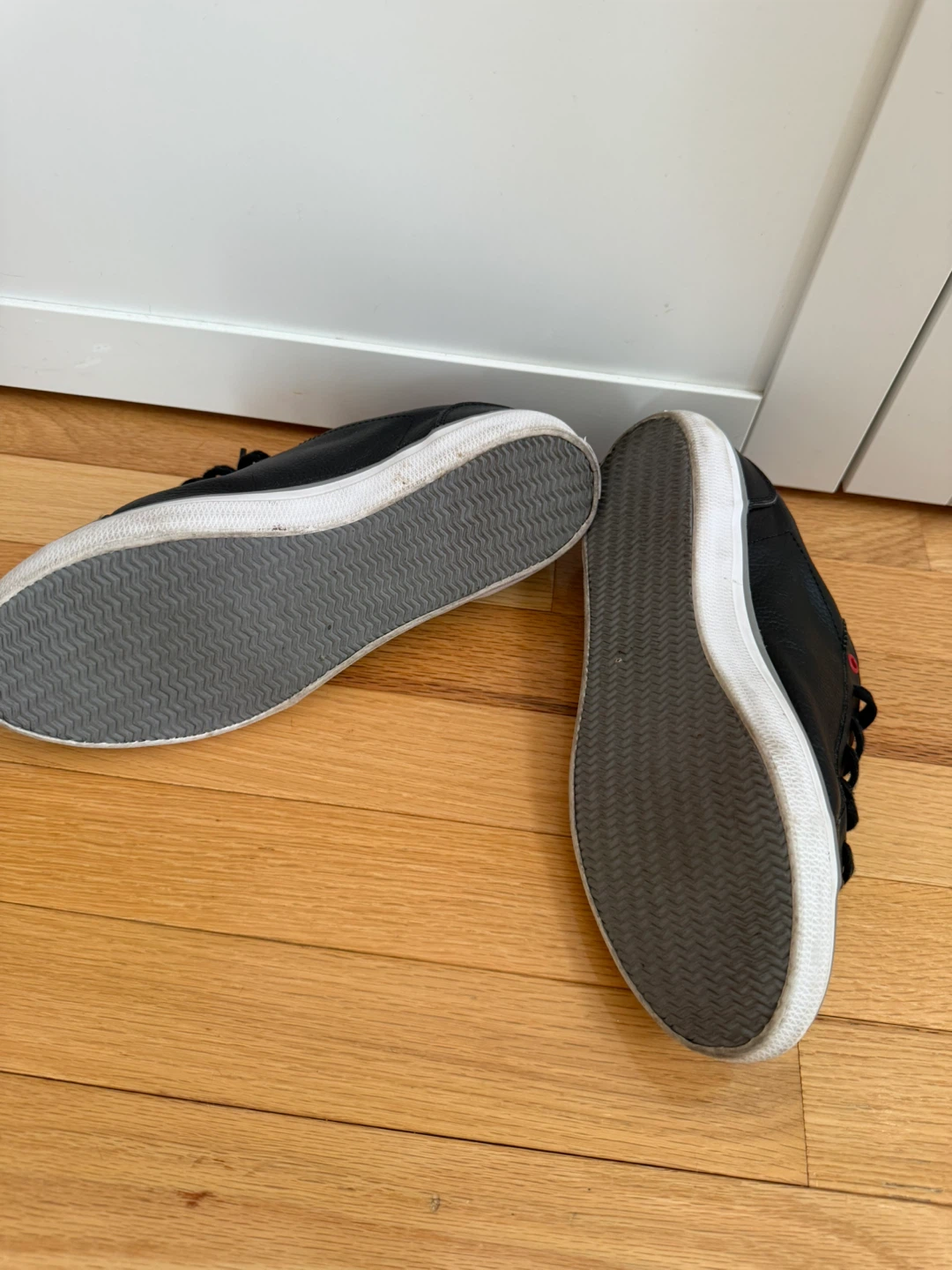 Lacoste Black Leather Sneakers - photo 3