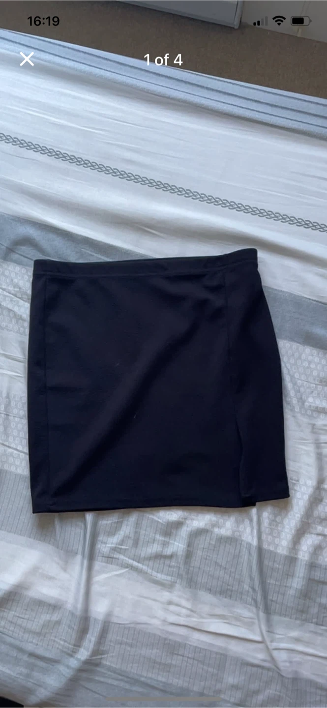 PrettyLittleThing Black Mini Skirt - photo 4