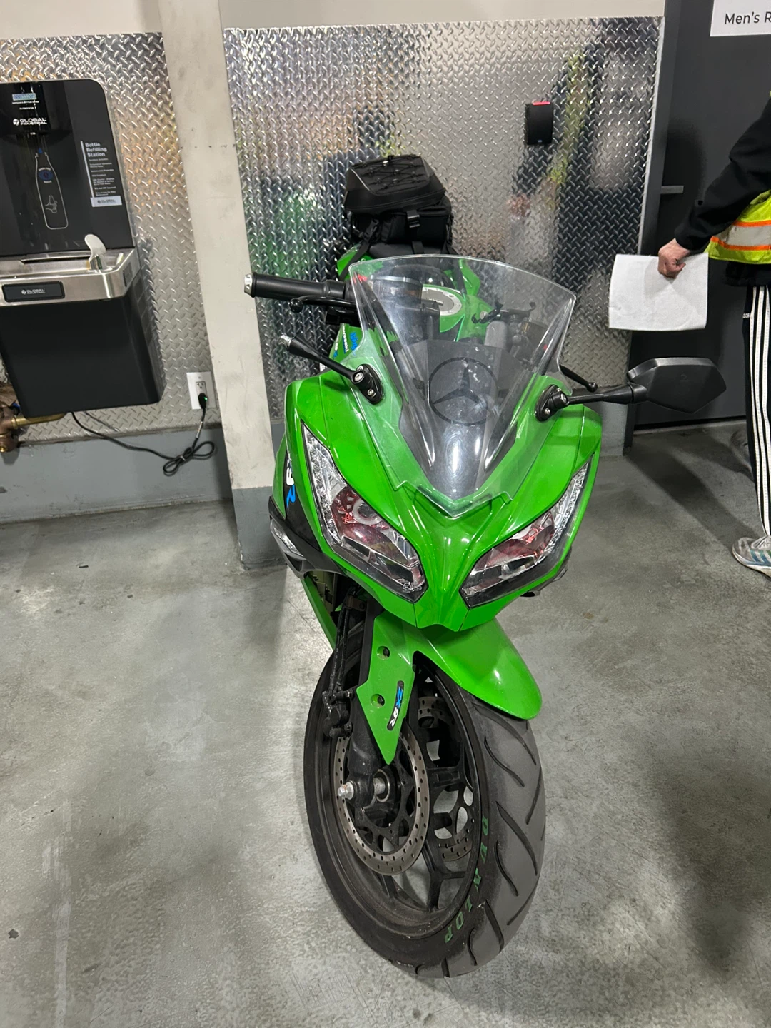 Electric motorcycle - photo 3