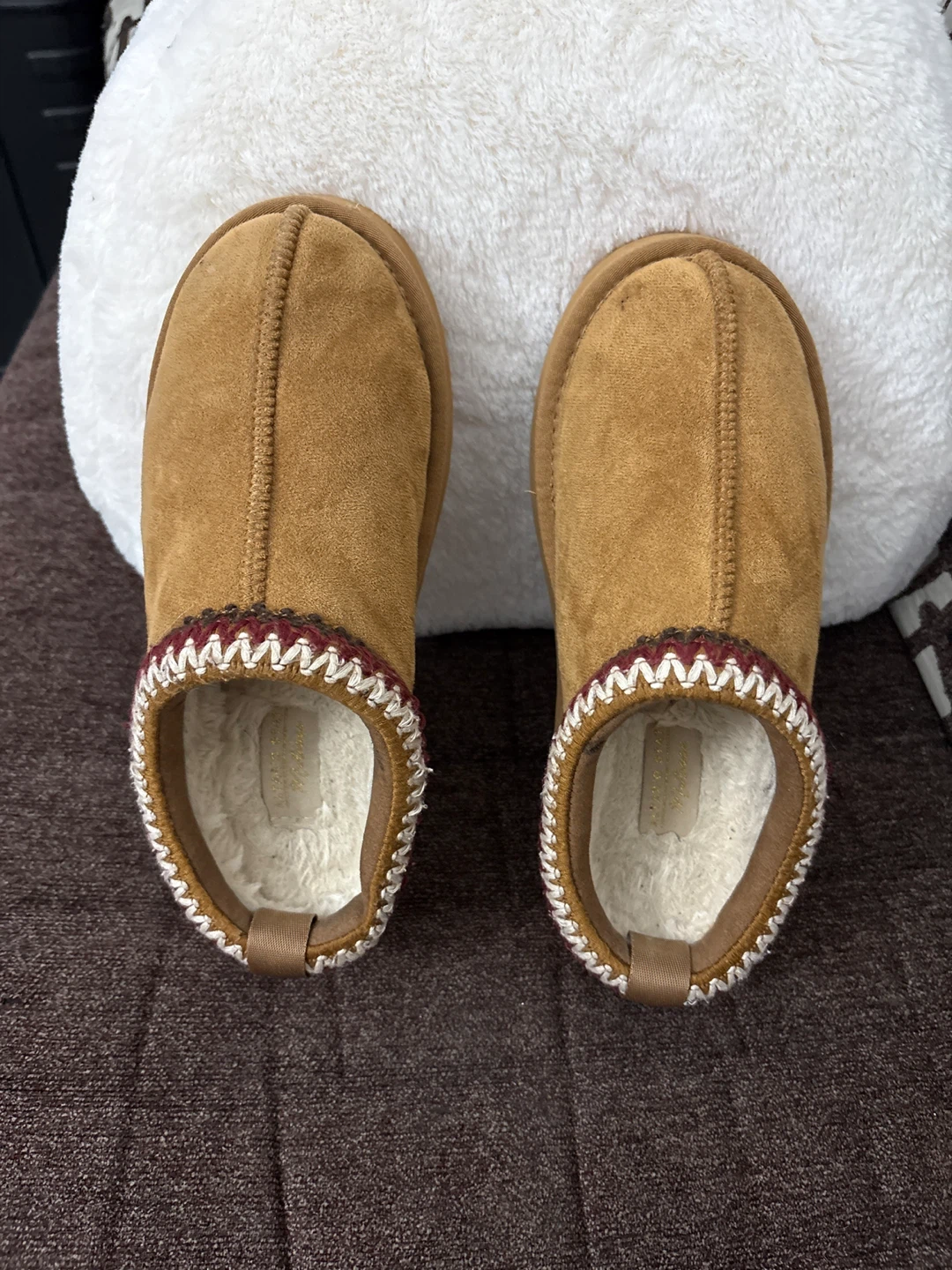 Brown Suede Slippers with Sherpa Lining - photo 3