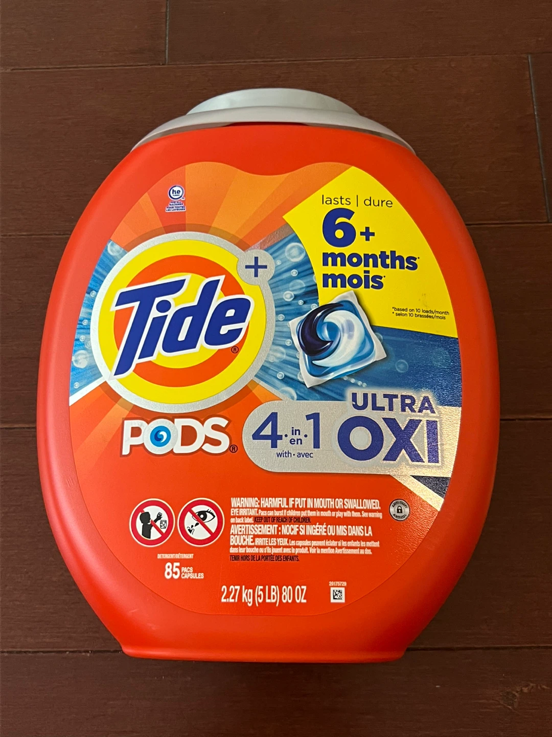 Tide PODS 4-in-1 Ultra OXI laundry detergent pods