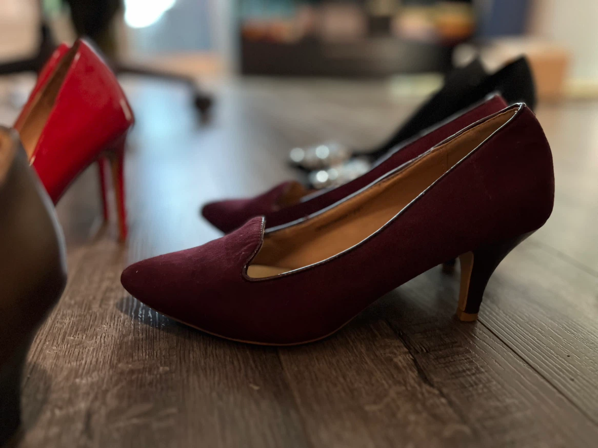 Women's Burgundy Suede Pumps - photo 2