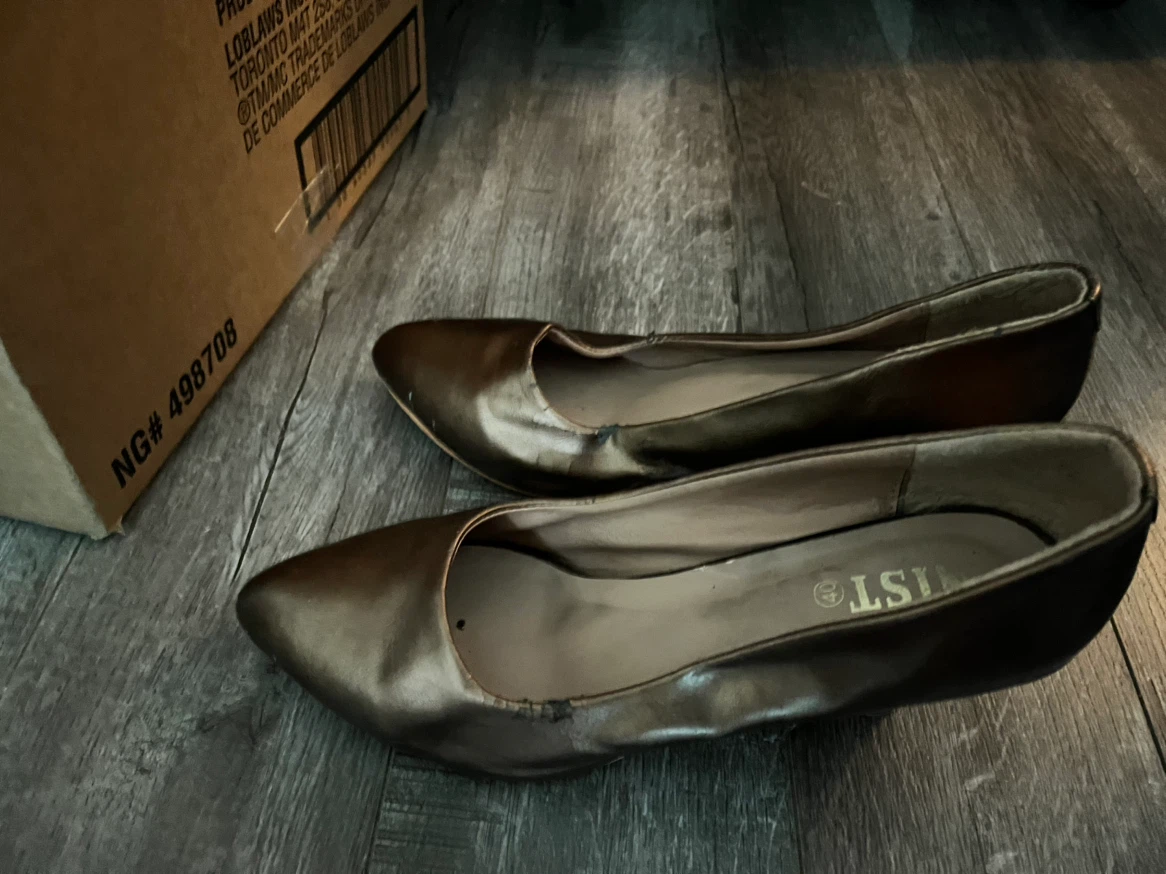 Women's Pointed-Toe Heels - photo 2