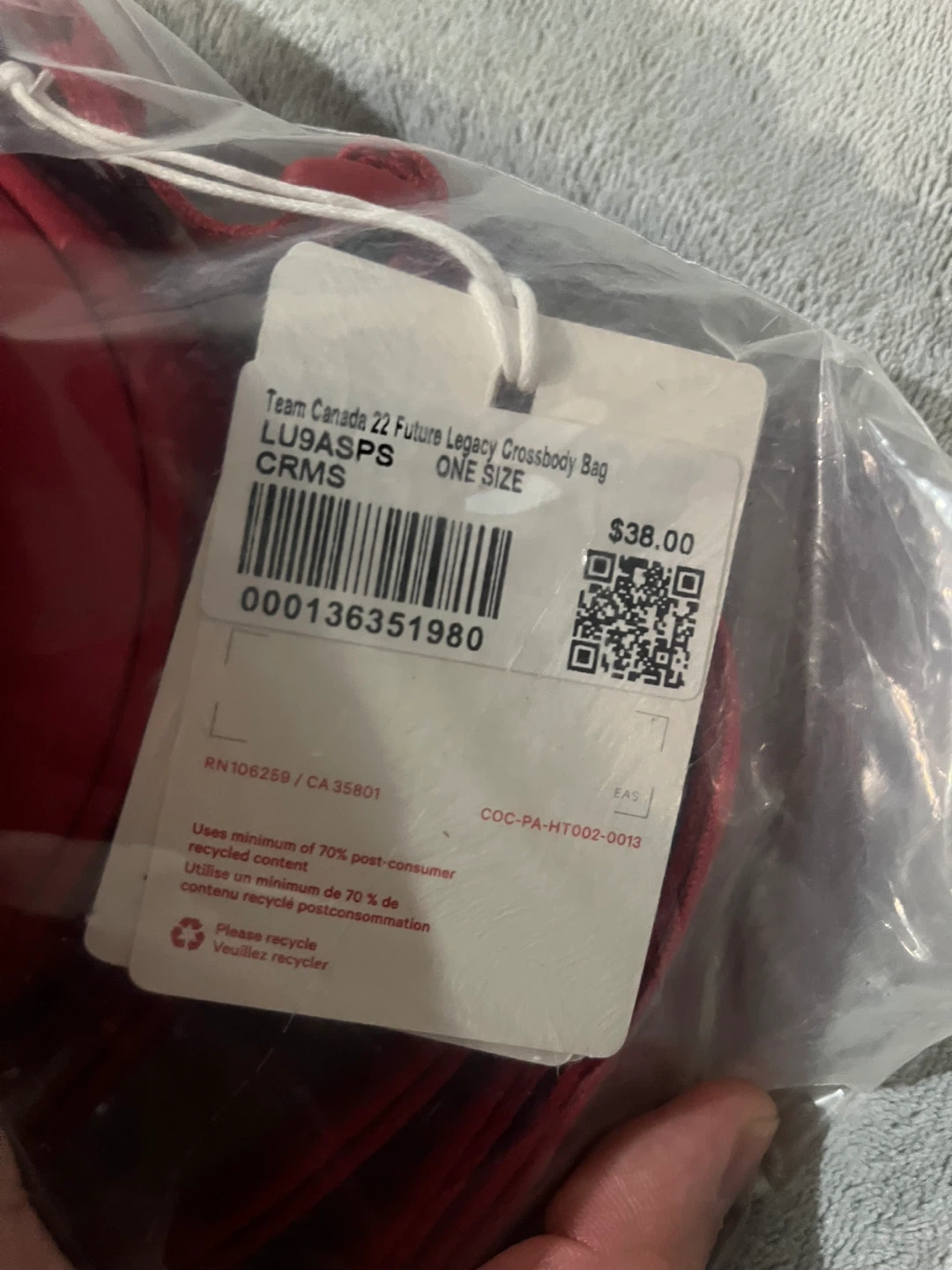 Lululemon Team Canada 22 Future Legacy Crossbody Bag Red - photo 3