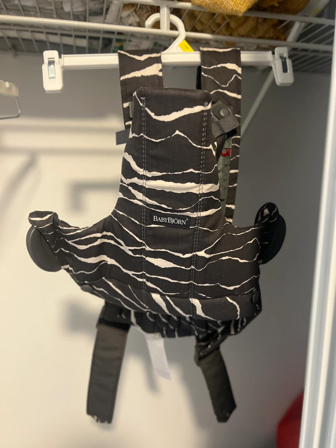 BABYBJÖRN Baby Carrier - Black & White Zebra Print