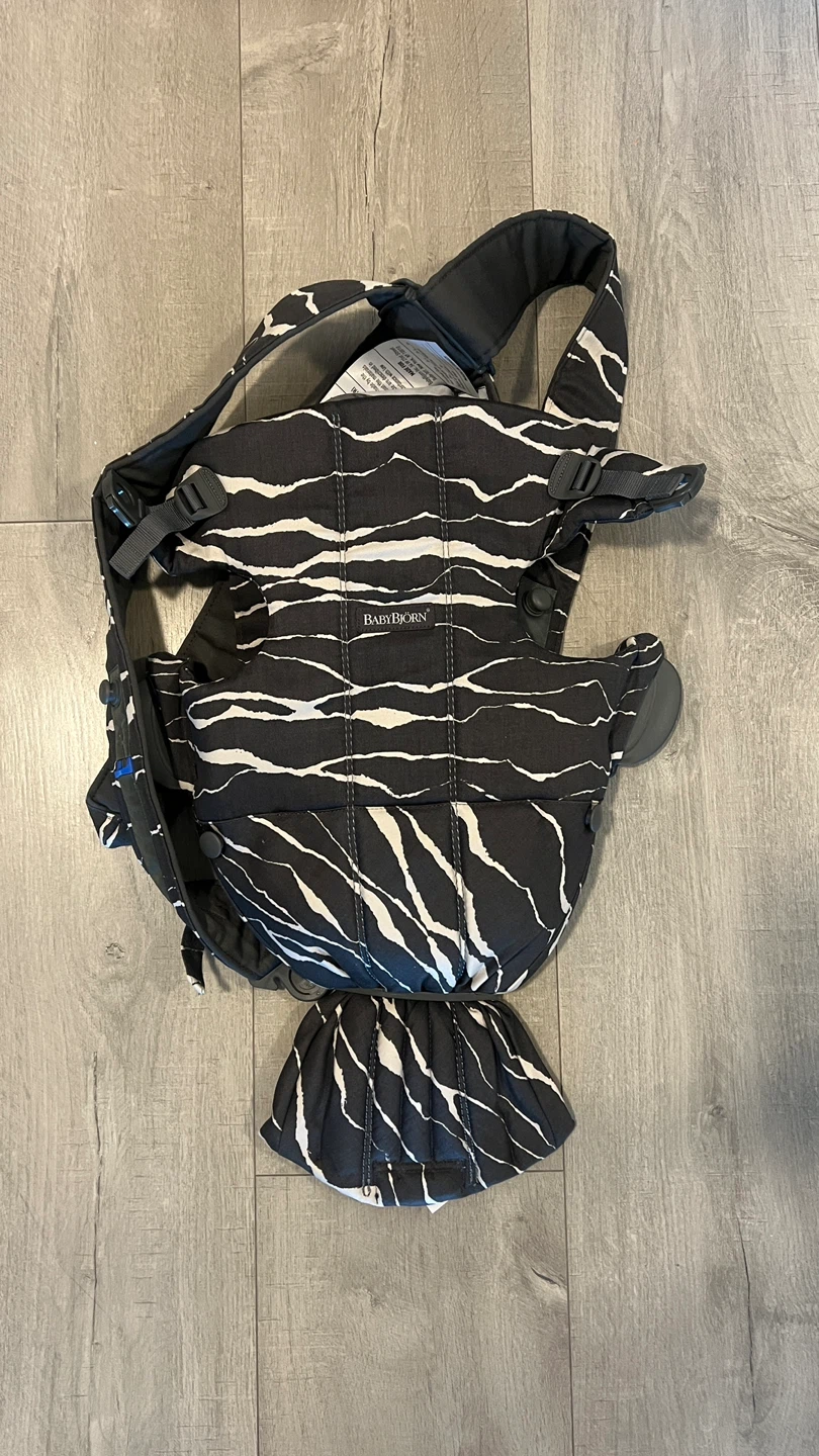 BABYBJÖRN Baby Carrier - Black & White Zebra Print - photo 3