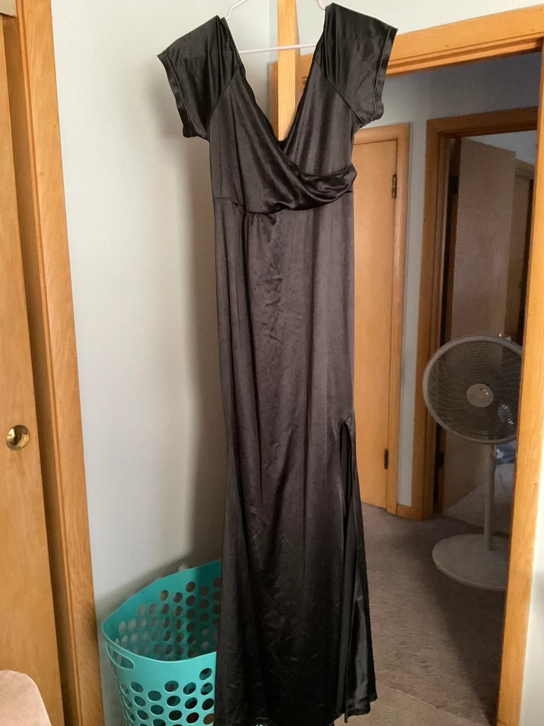 Black Maxi Dress with Slit - photo 3