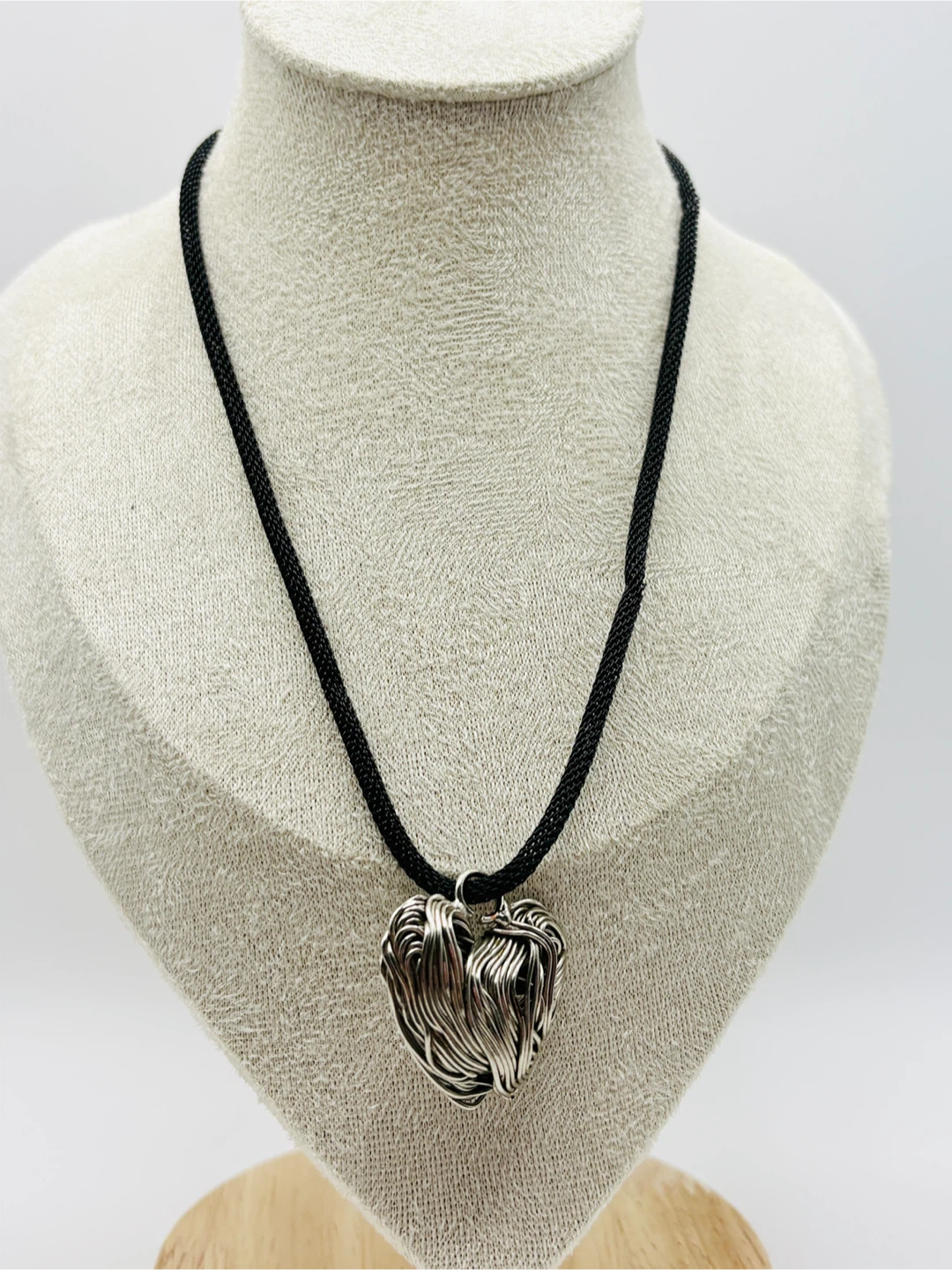 Silver Tone Wire Wrapped Heart Pendant Necklace - photo 2