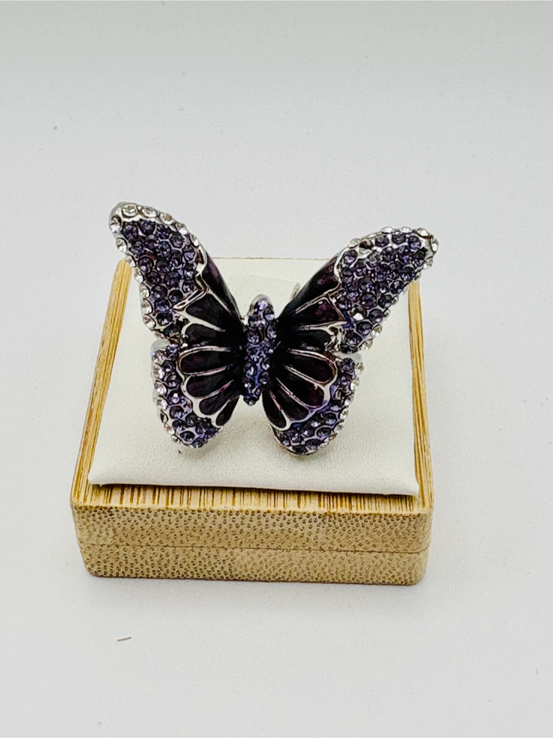 Sparkly Butterfly Ring Size 8 - photo 2