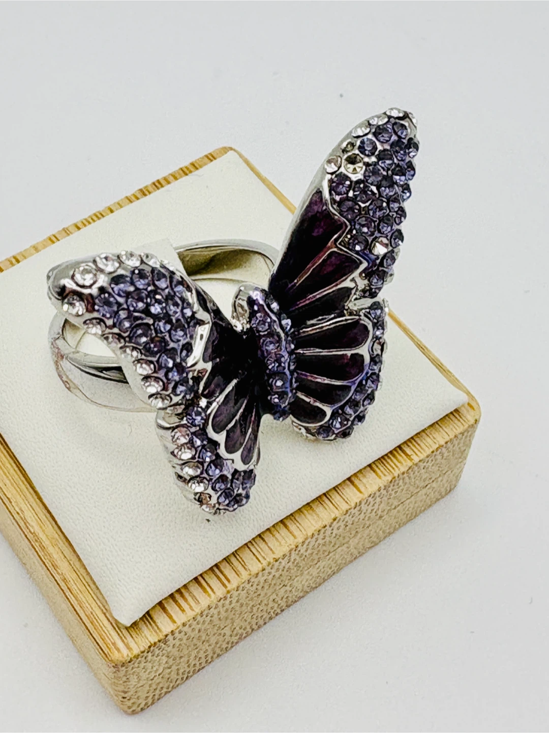 Sparkly Butterfly Ring Size 8 - photo 4