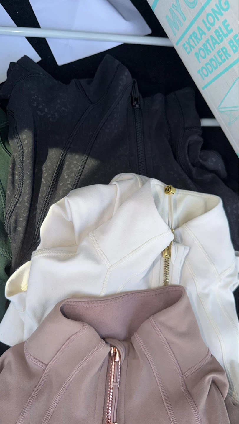 Lululemon Jackets and Leggings Bundle - photo 4