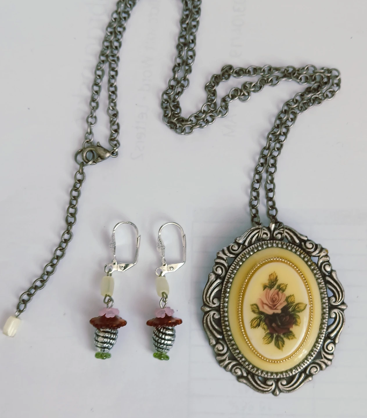 Rose Cameo Pendant Necklace and Earrings Set - photo 5