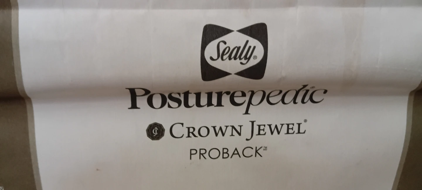 Queen size Sealy Posturepedic Mattress with Box spring - photo 3
