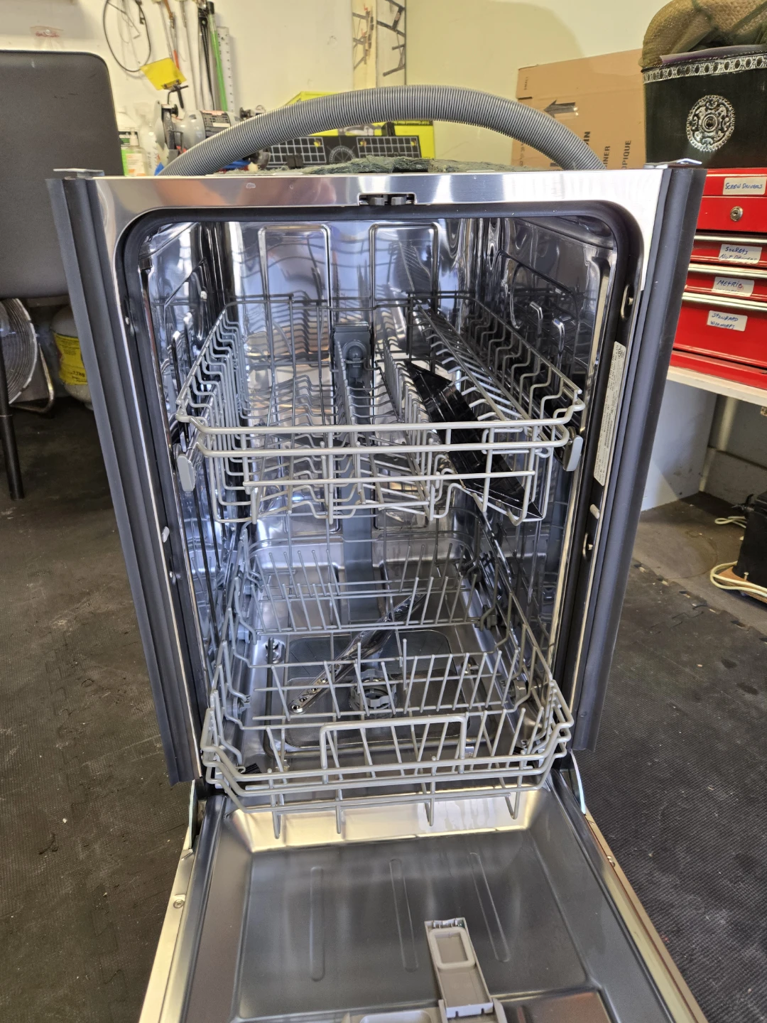 Frigidaire Dishwasher - photo 3