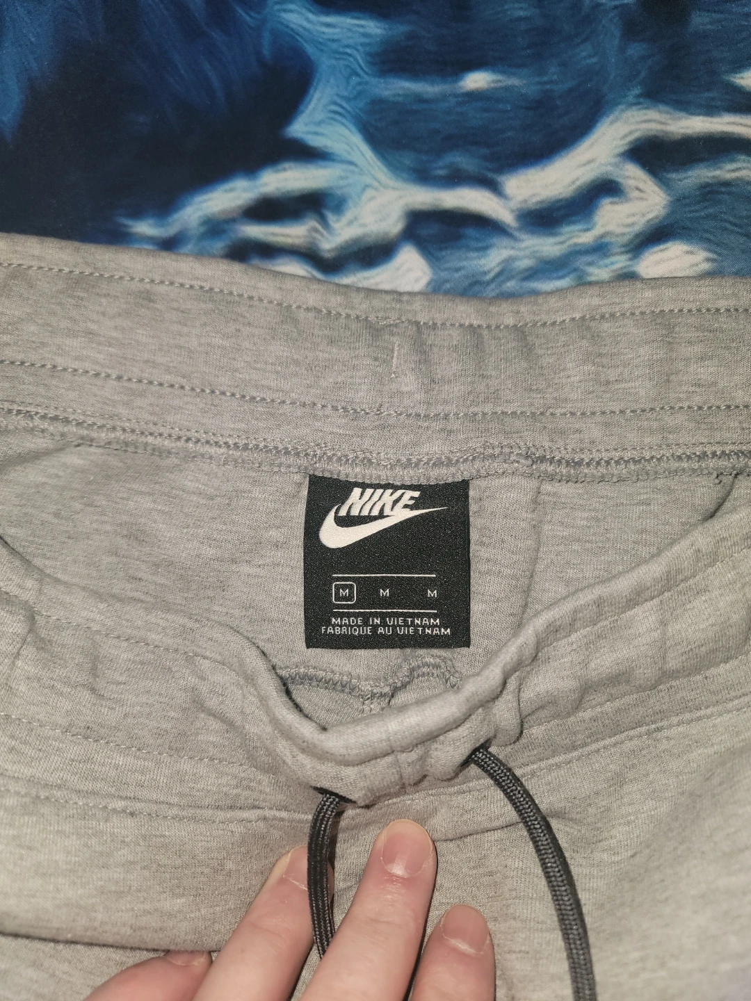 Nike Tech Fleece Joggers Size Medium - photo 3