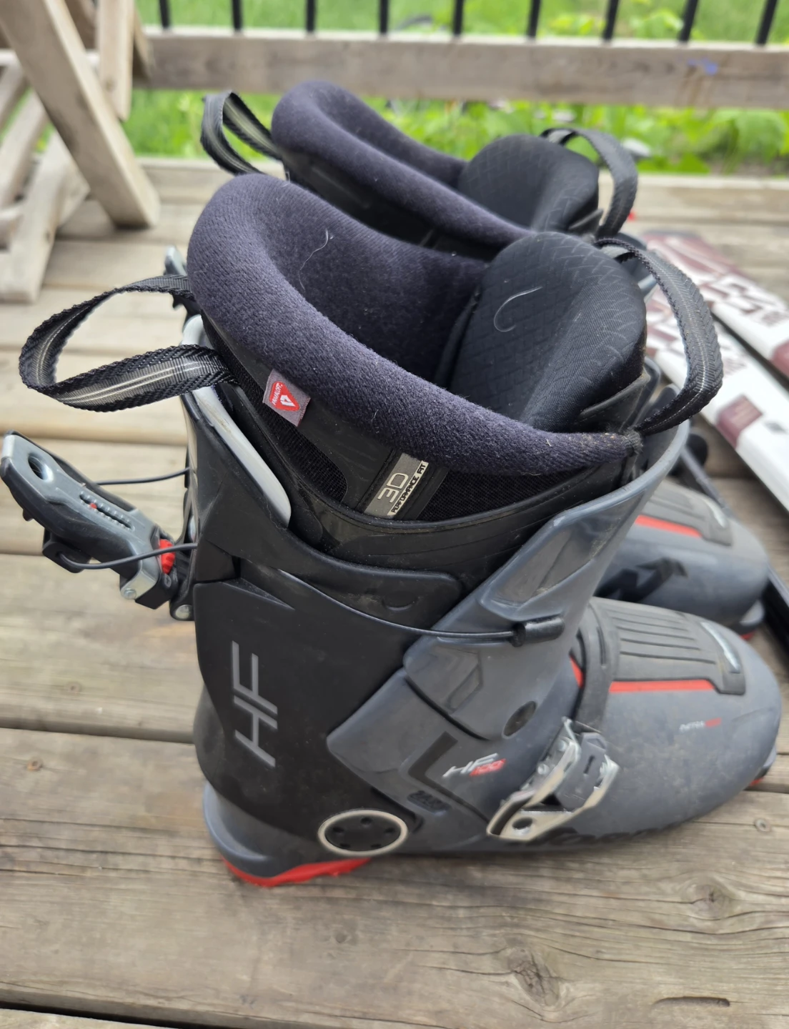 HEAD V-Shape VT Skis with Nordica Ski Boots and Bag - photo 5