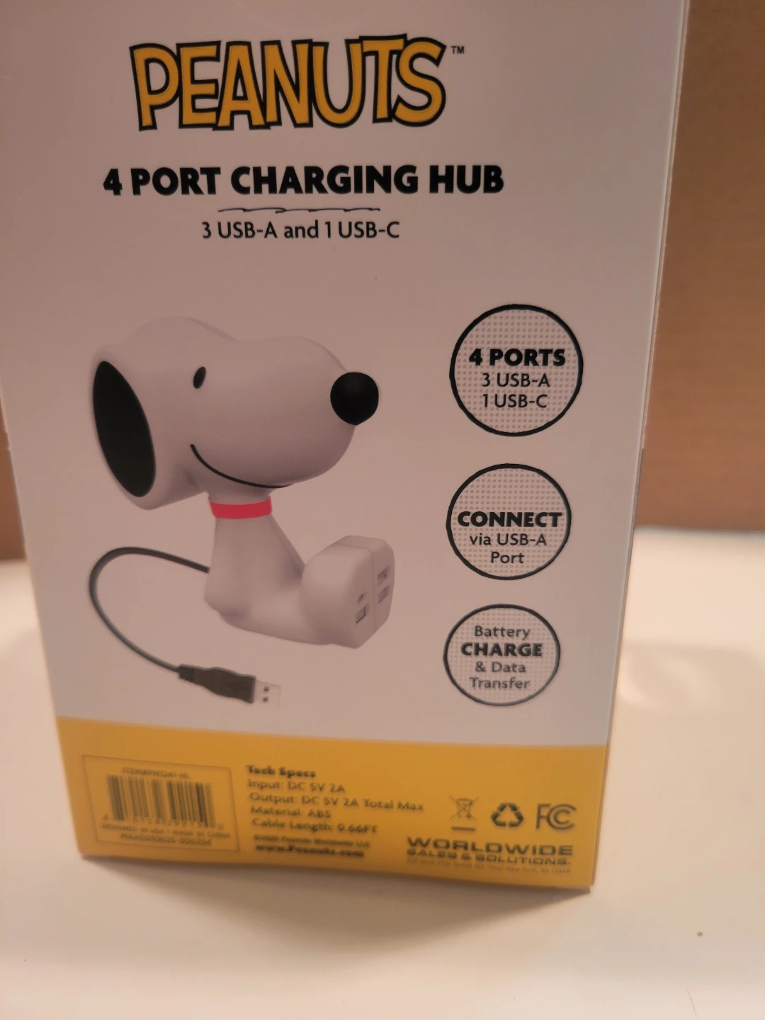 Peanuts Snoopy 4 Port USB Charging Hub - photo 2