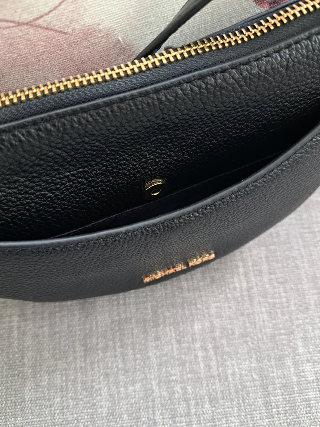 Michael Kors Black Leather Shoulder Bag - photo 4