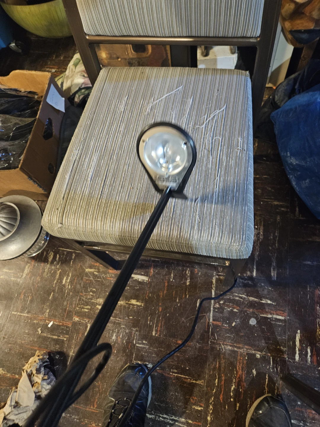 GEN-LITE Halogen Desk Lamp - photo 5