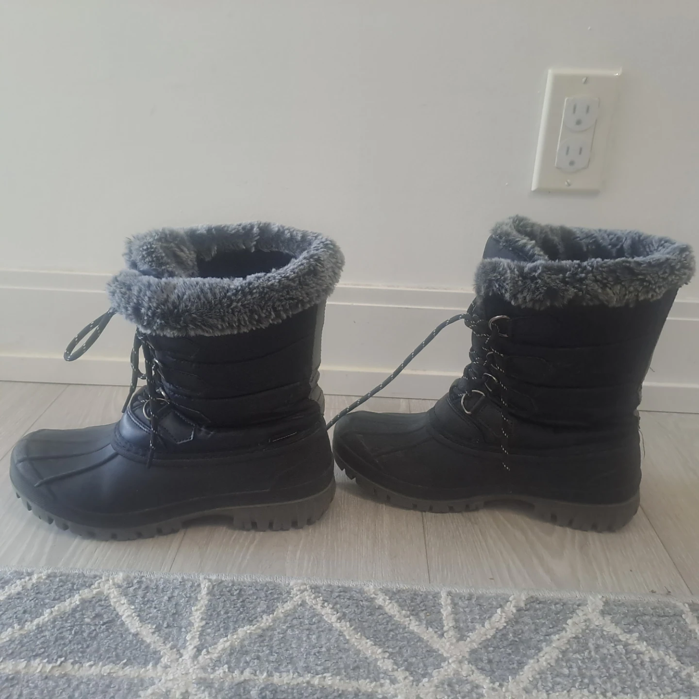 Black Winter Boots - photo 3