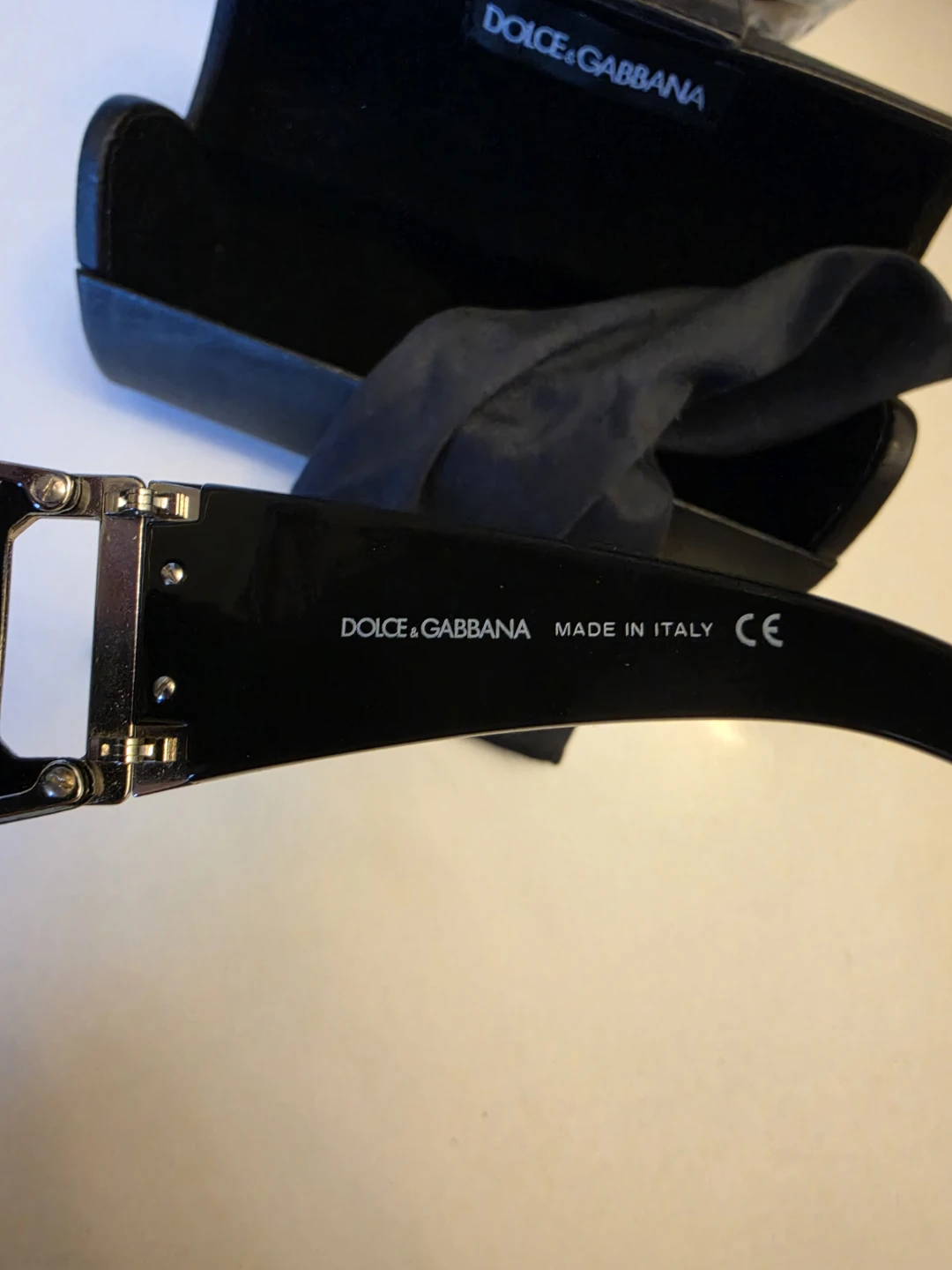 Dolce & Gabbana Sunglasses with Case - photo 4