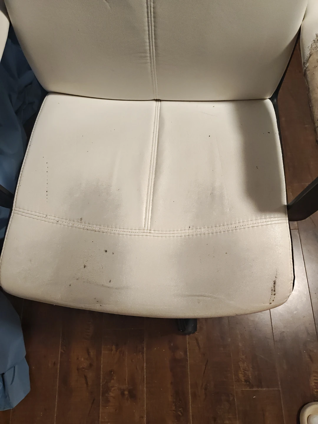 White Office Chair - Some Wear - photo 4
