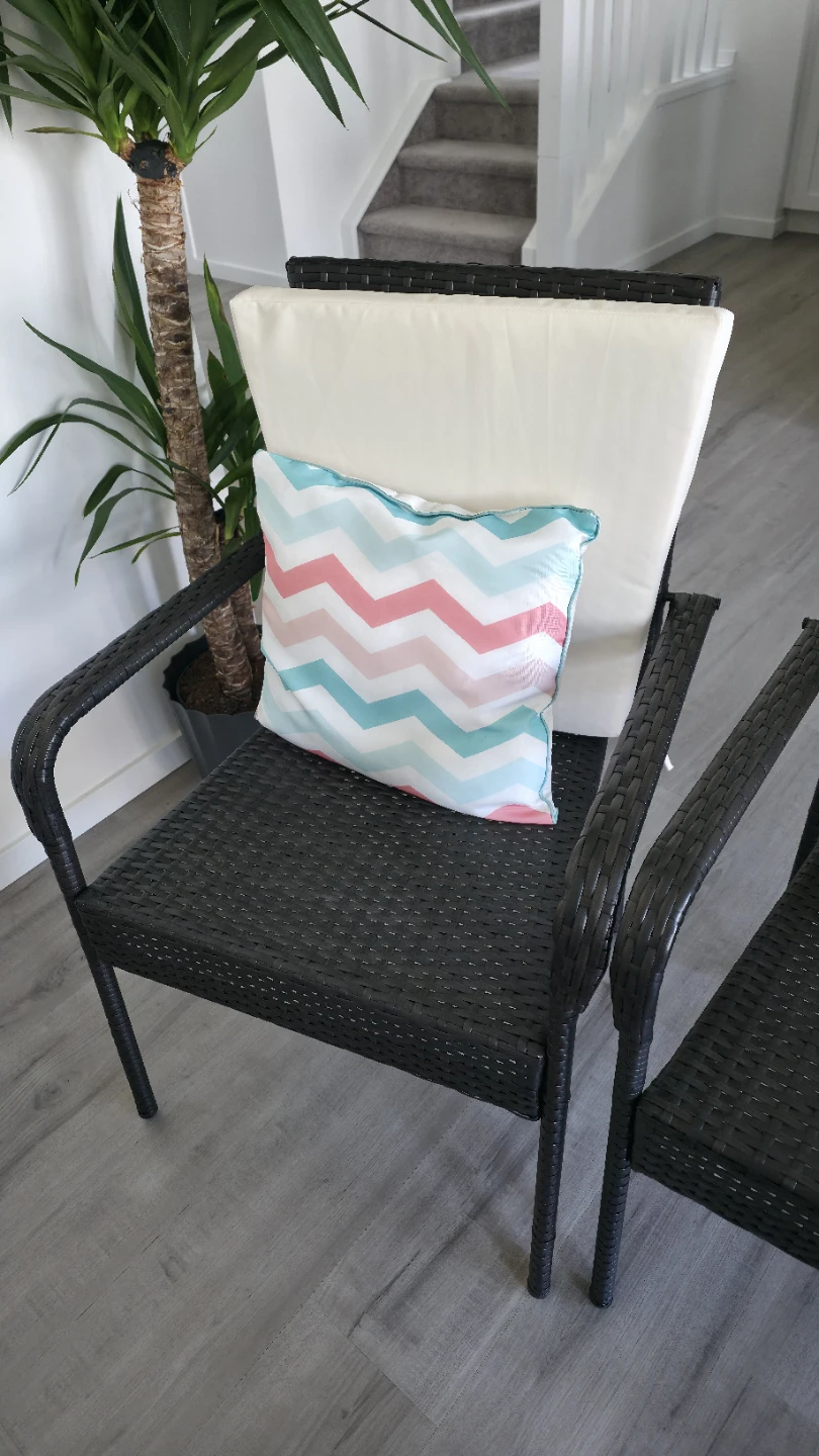 Set of 2 Wicker Patio Chairs with Seat Cushions - photo 3