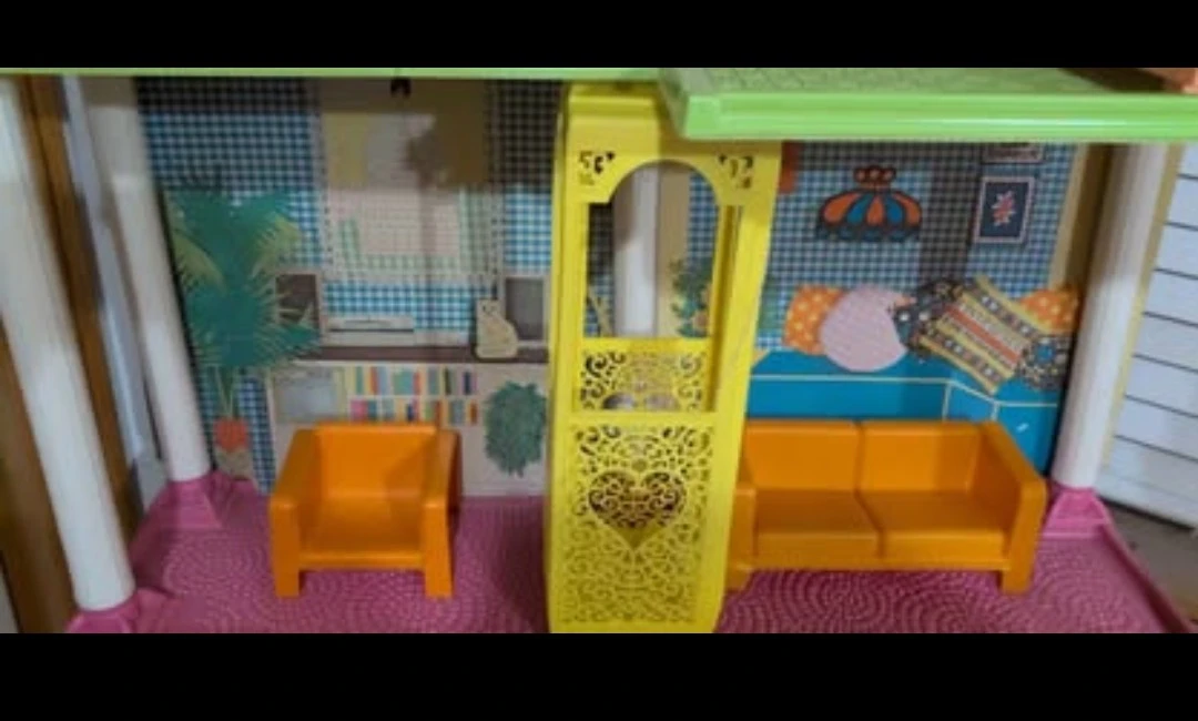 Vintage 1974 Barbie Townhouse Dollhouse 31/2 (1m) High - photo 5