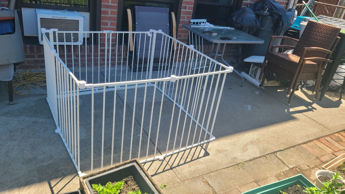 White Metal Pet Playpen Gate - photo 2