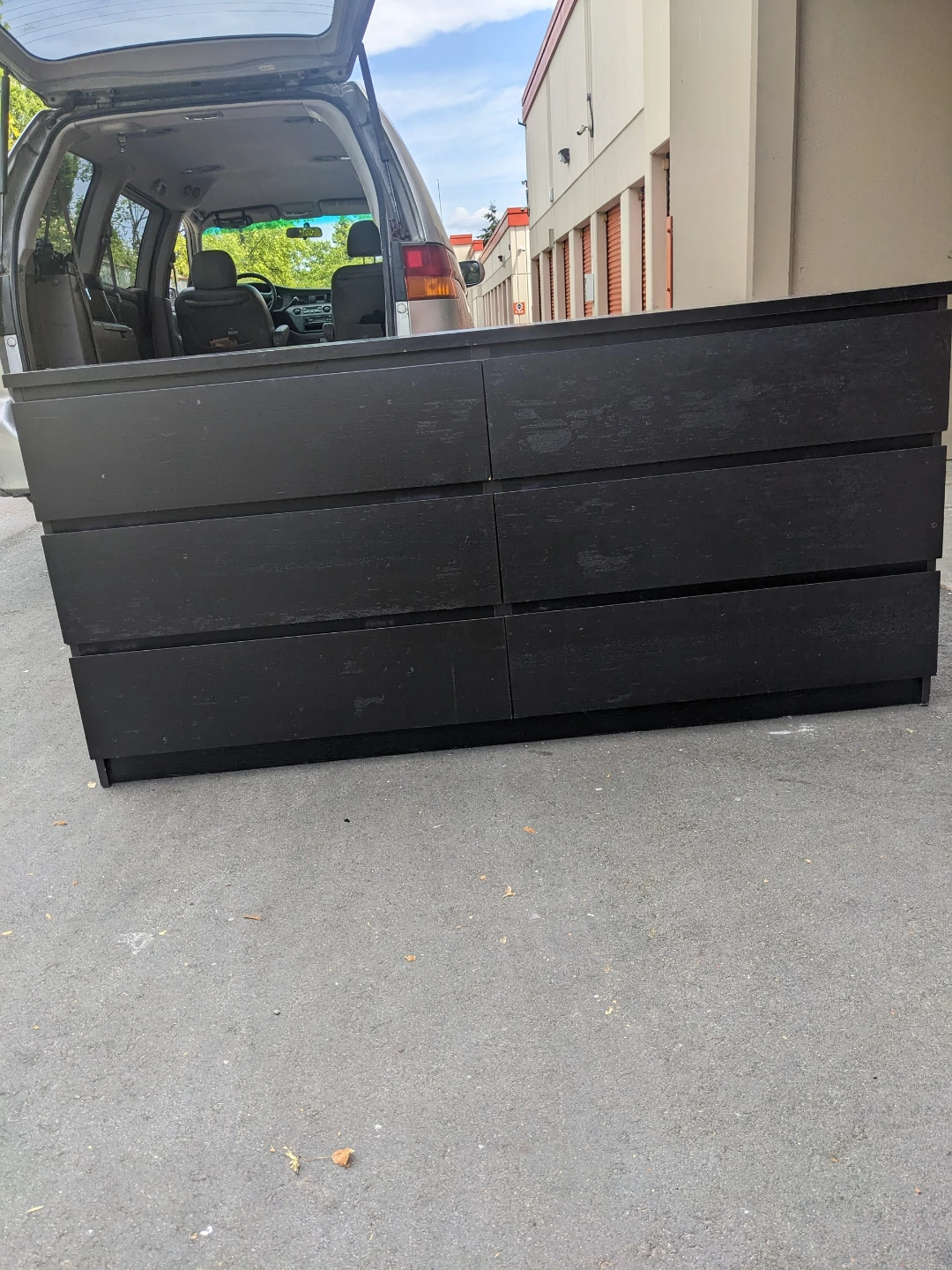 Malm Ikea dresser 63x30x18 inches, delivery available - photo 2