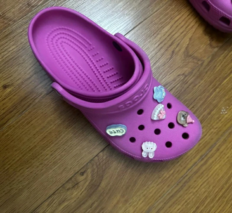 💖Pink Crocs Classic Clogs with Charms💖 - photo 4