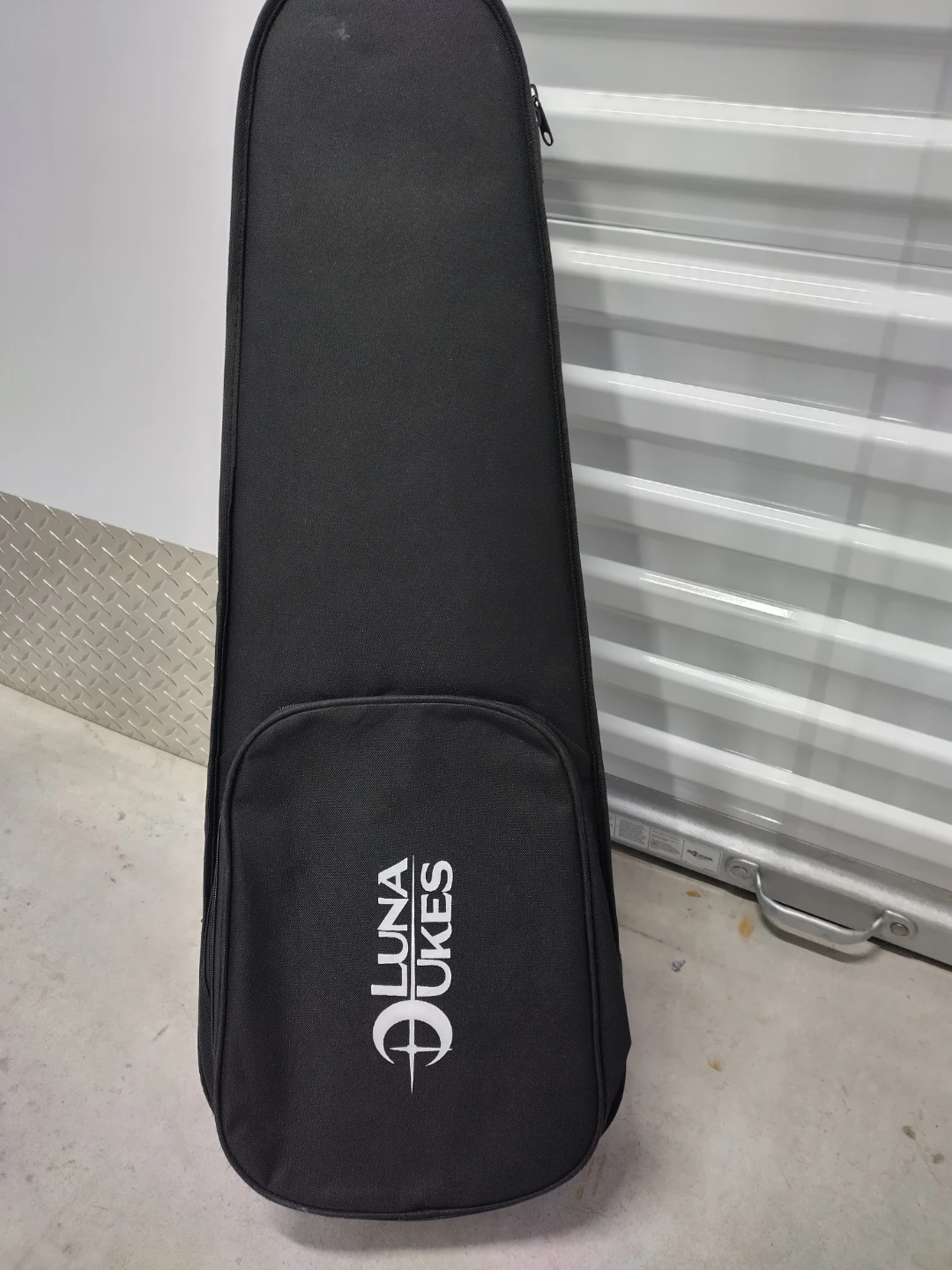 Luna Ukes Soprano Ukulele with Case - photo 3