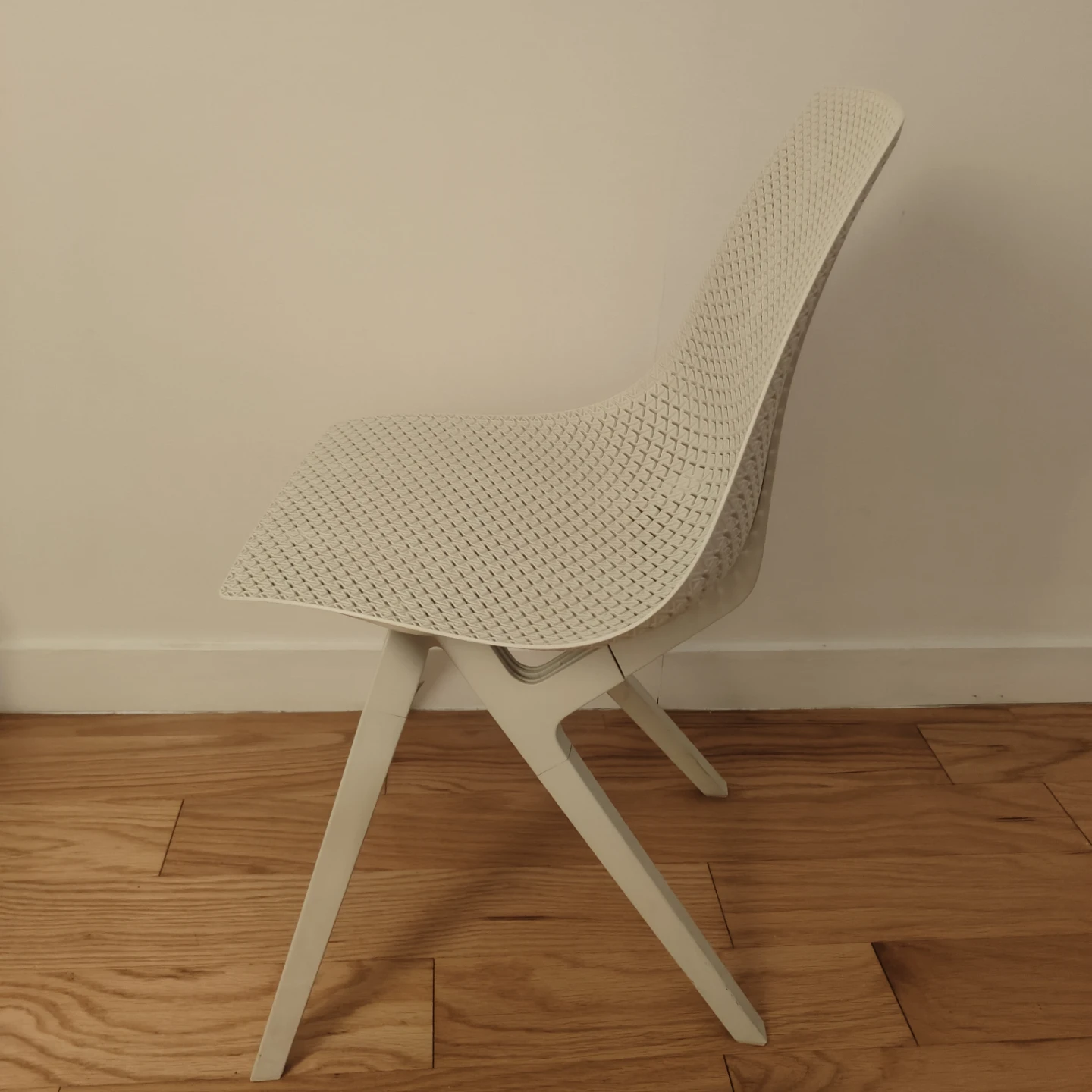 Modern Accent Chair