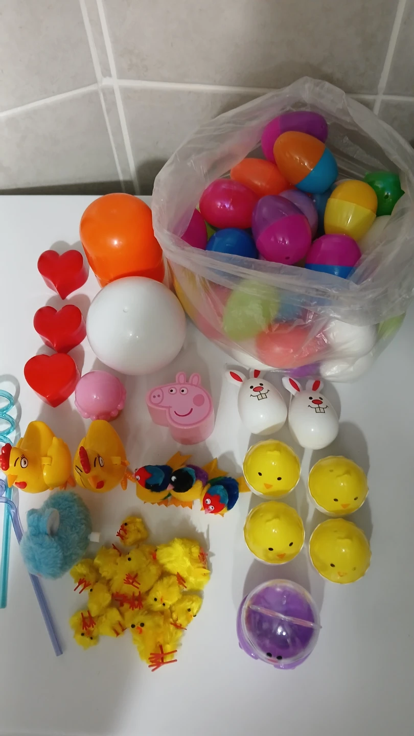 Collection of Easter decorations for $5.00