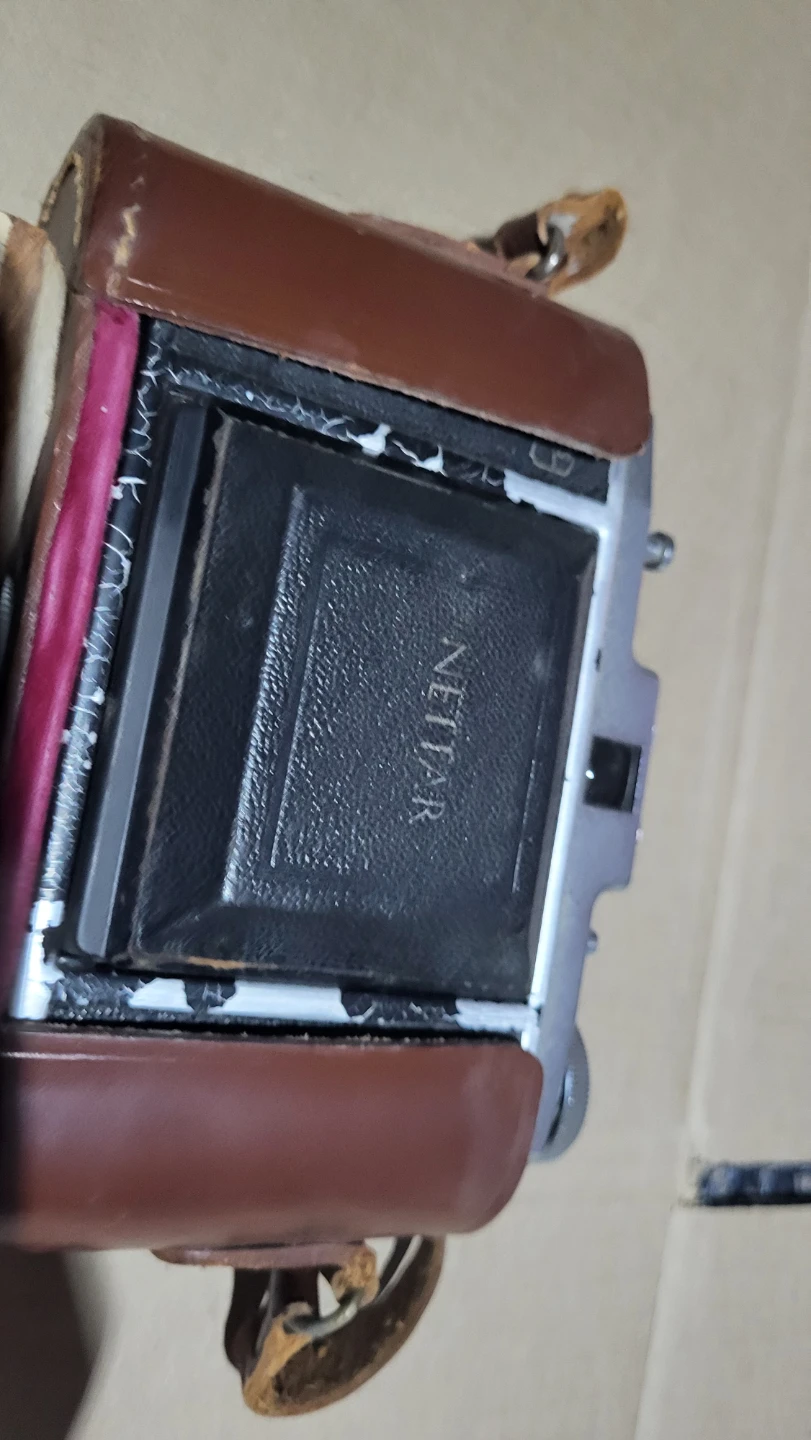 Vintage Agfa Isolette Camera with Case - photo 2