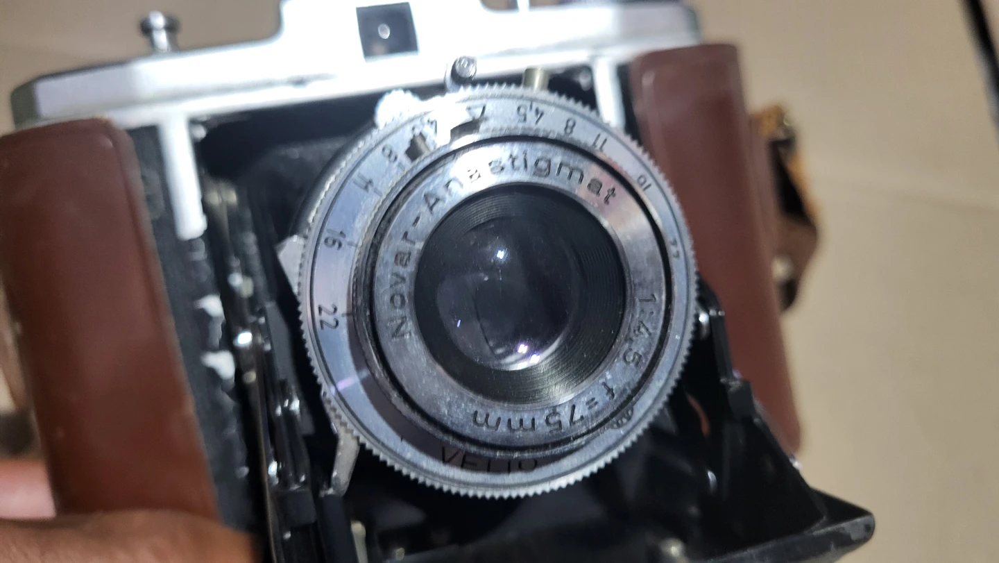 Vintage Agfa Isolette Camera with Case - photo 5