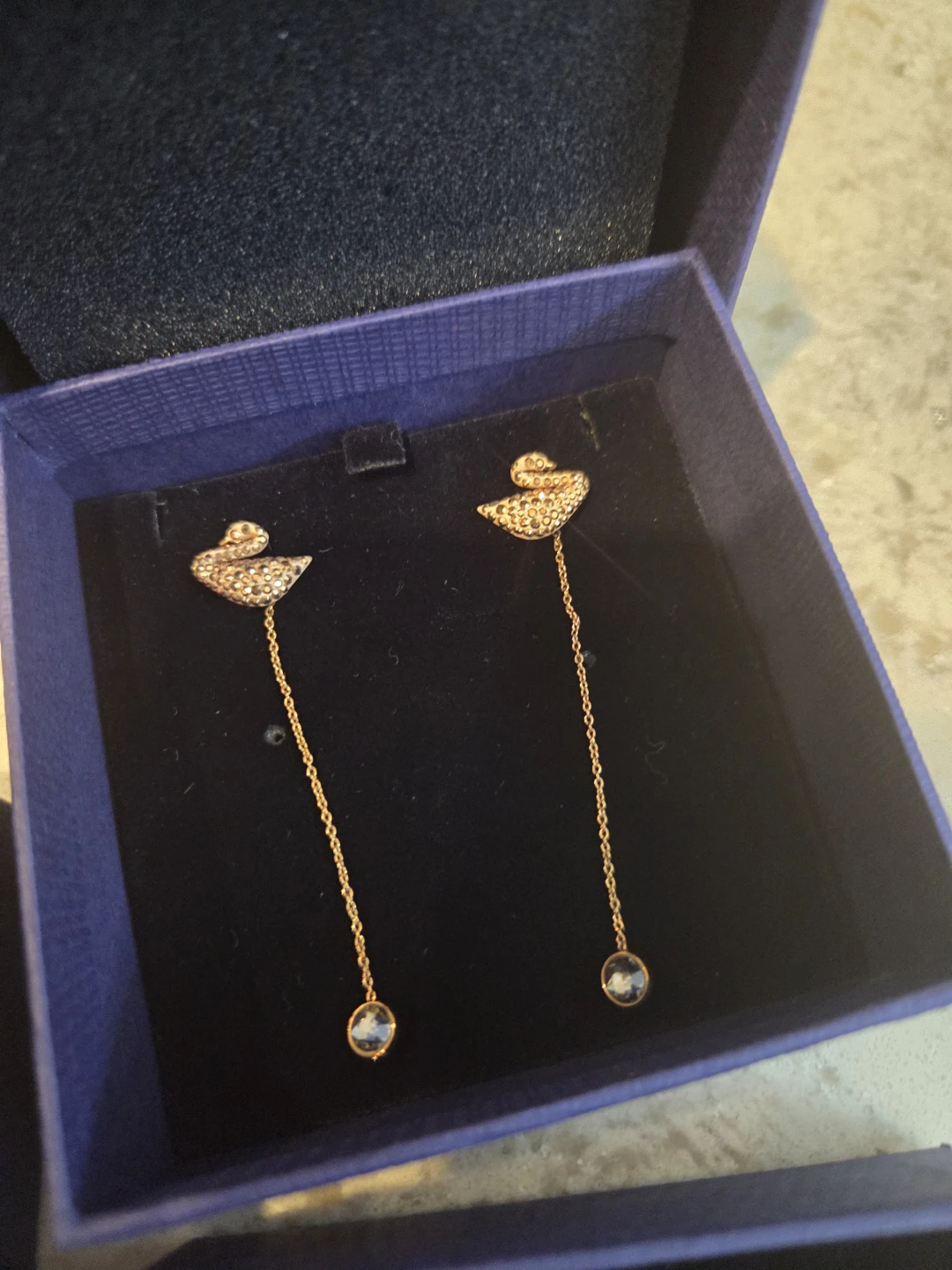 Swarovski Disney Minnie Mouse and Swan Jewelry Set - photo 2