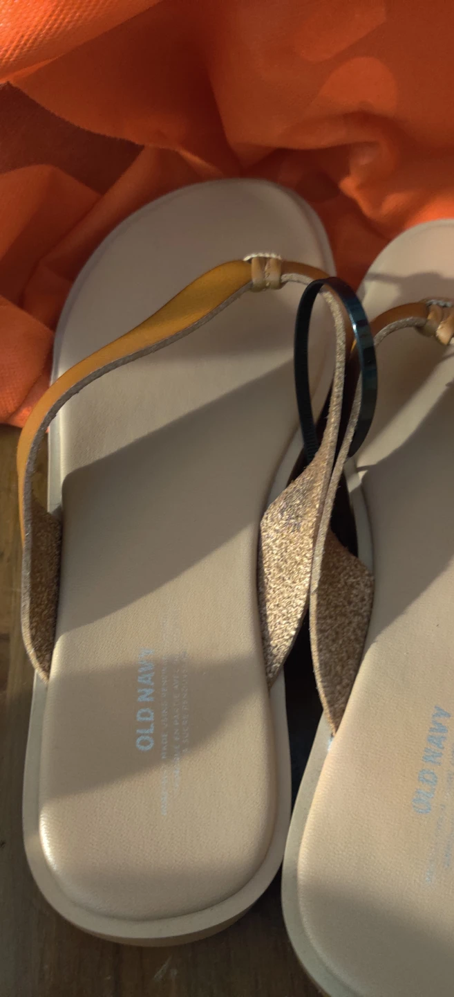 Old Navy Women's Leather Flip Flops - photo 2