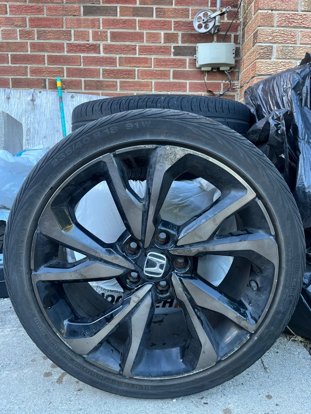 4 used Honda rims 18"