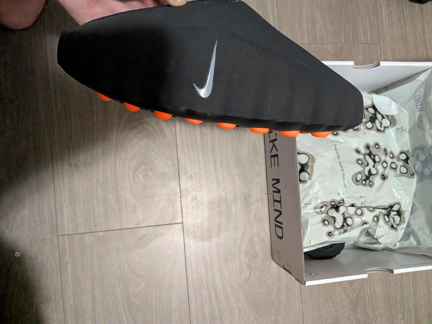 Nike Mind Shoes size 8 and 11 - photo 3