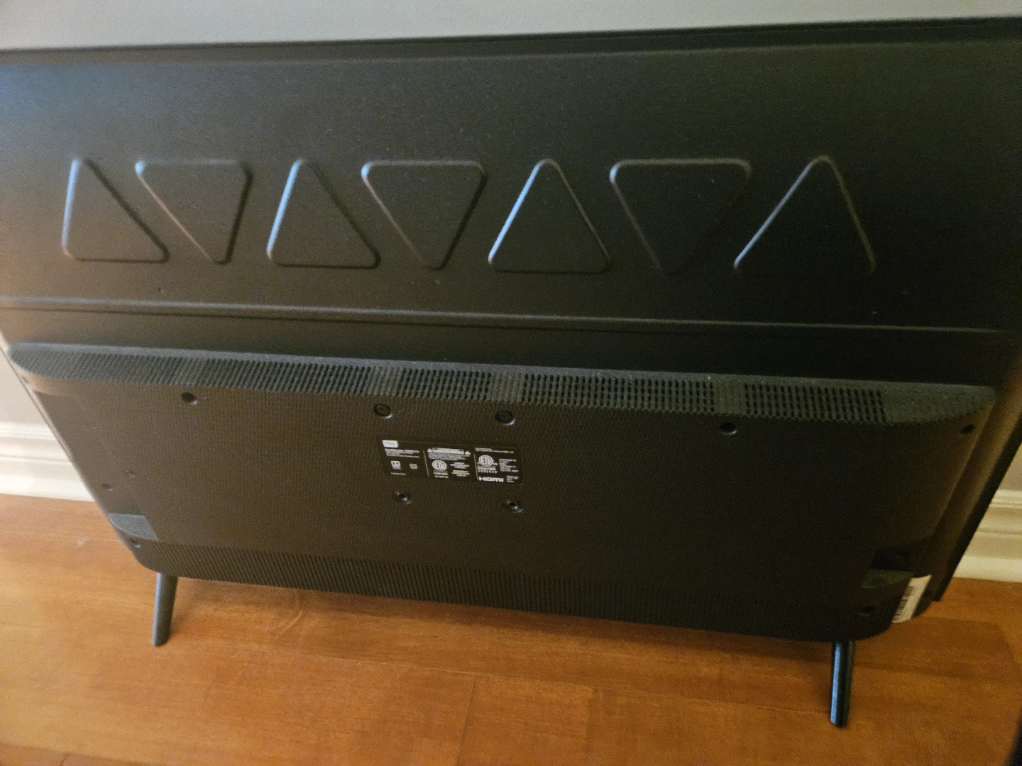 40 inches TCL roku smart TV - photo 3