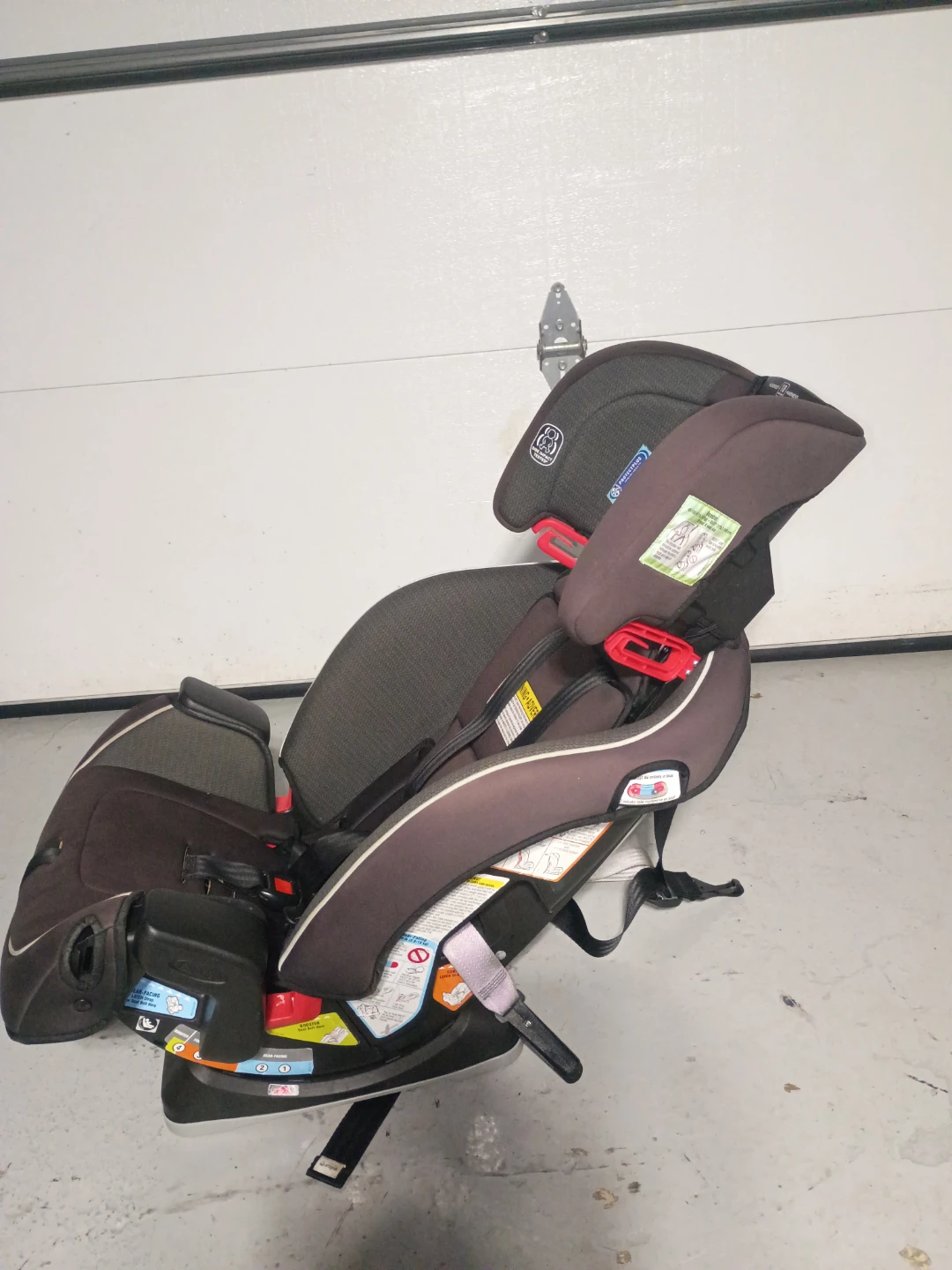Graco 4Ever All-in-One Convertible Car Seat - photo 4