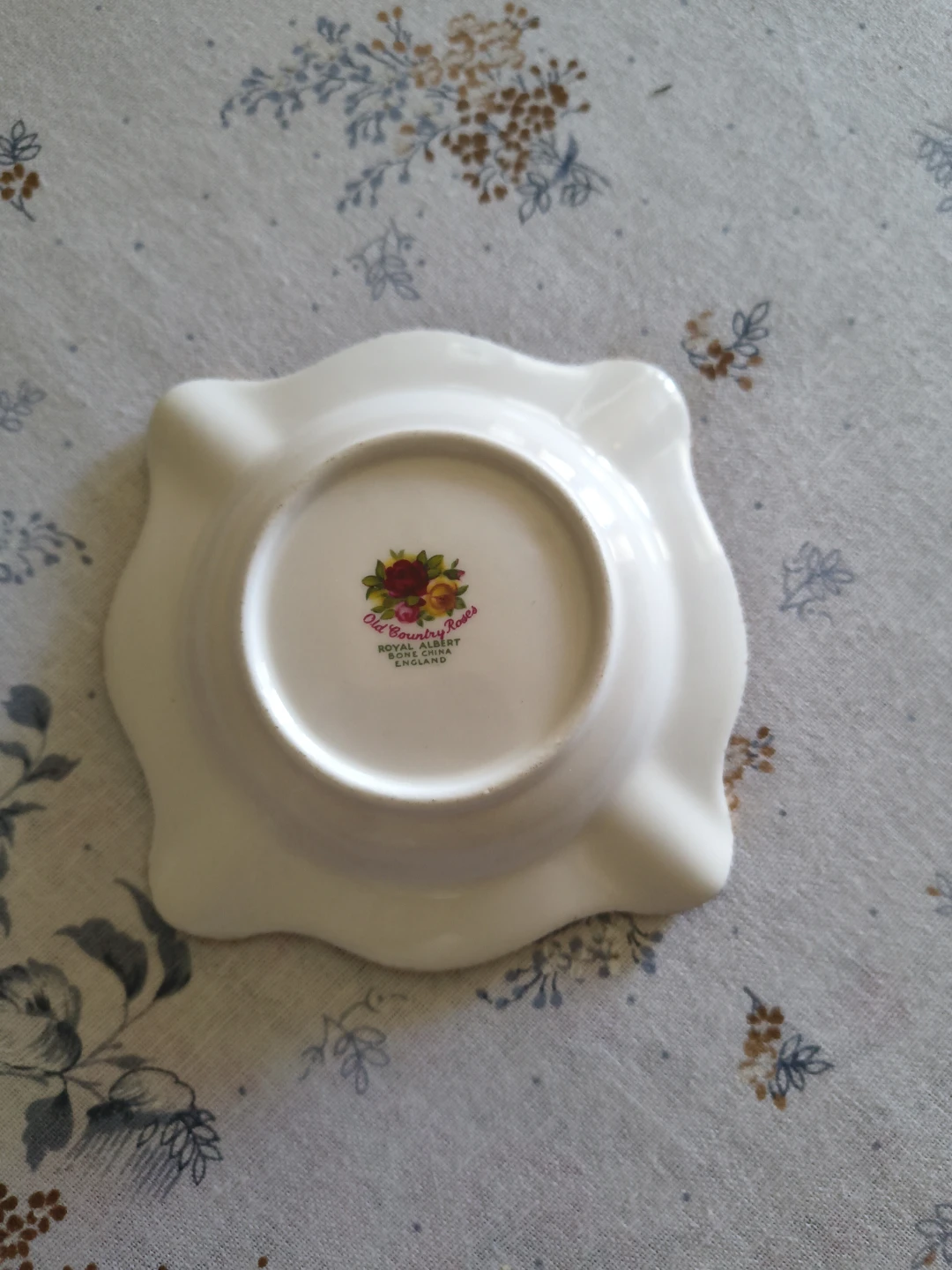 Royal Albert Old Country Roses Ashtray - photo 3