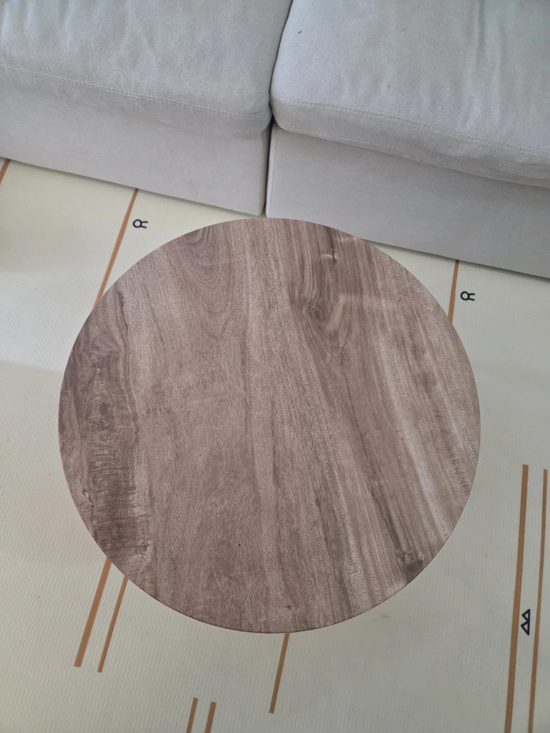 Round Two-Tiered Side Table - photo 2