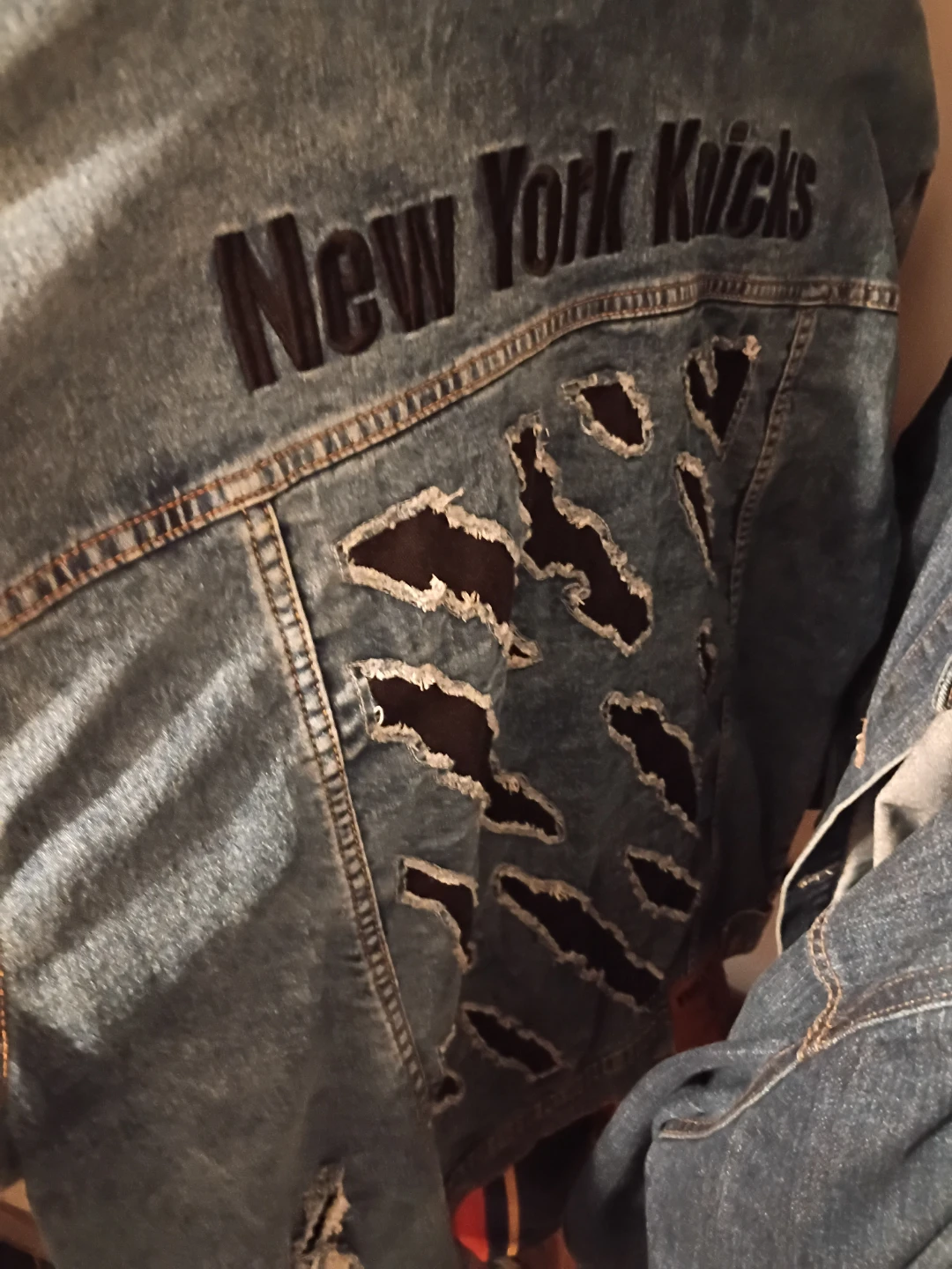 New York Knicks Distressed Denim Jacket - photo 2