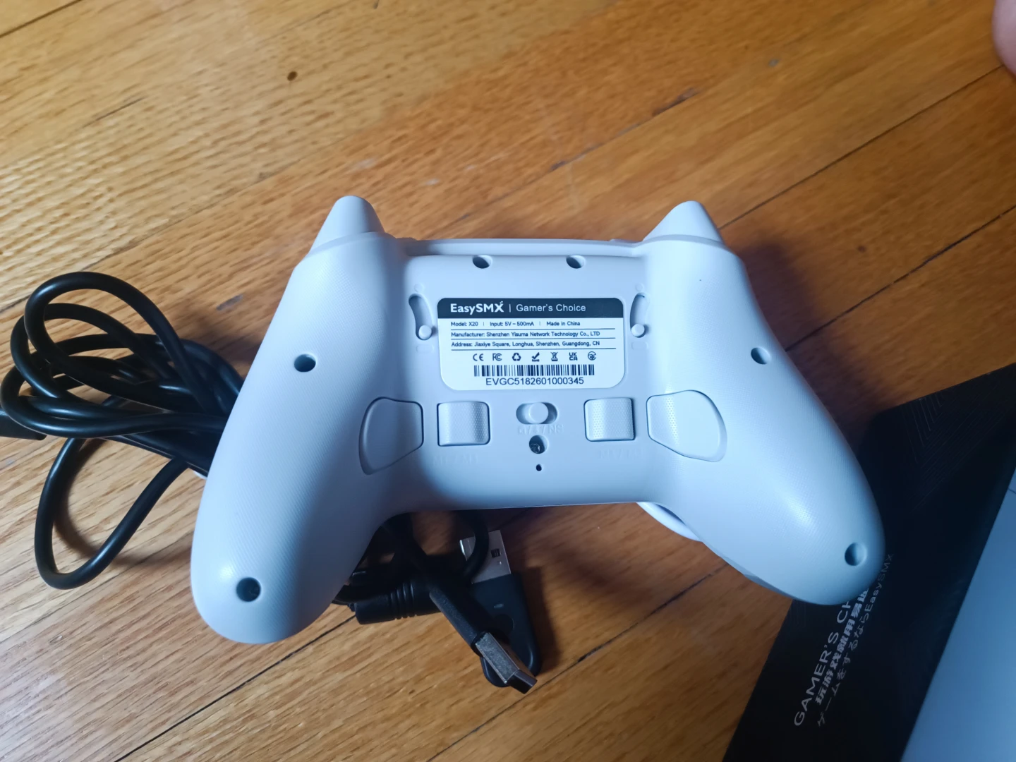 EasySMX White Wireless Gaming Controller with RGB Lights - photo 5