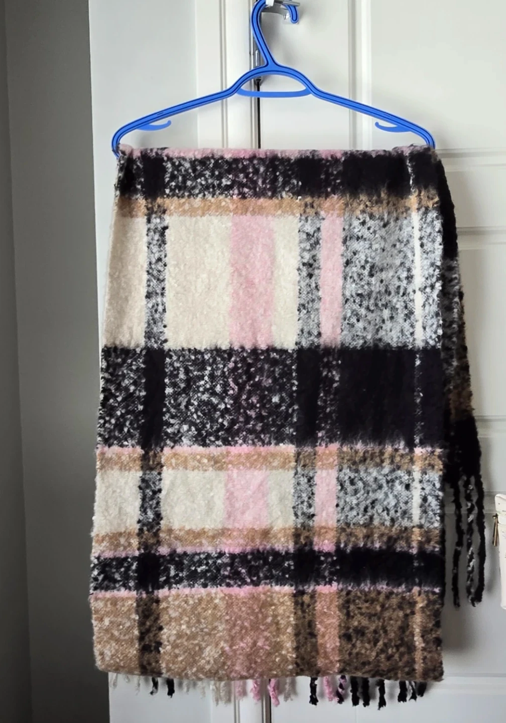 BNWT Indigo Plaid Cozy  Scarf - photo 2